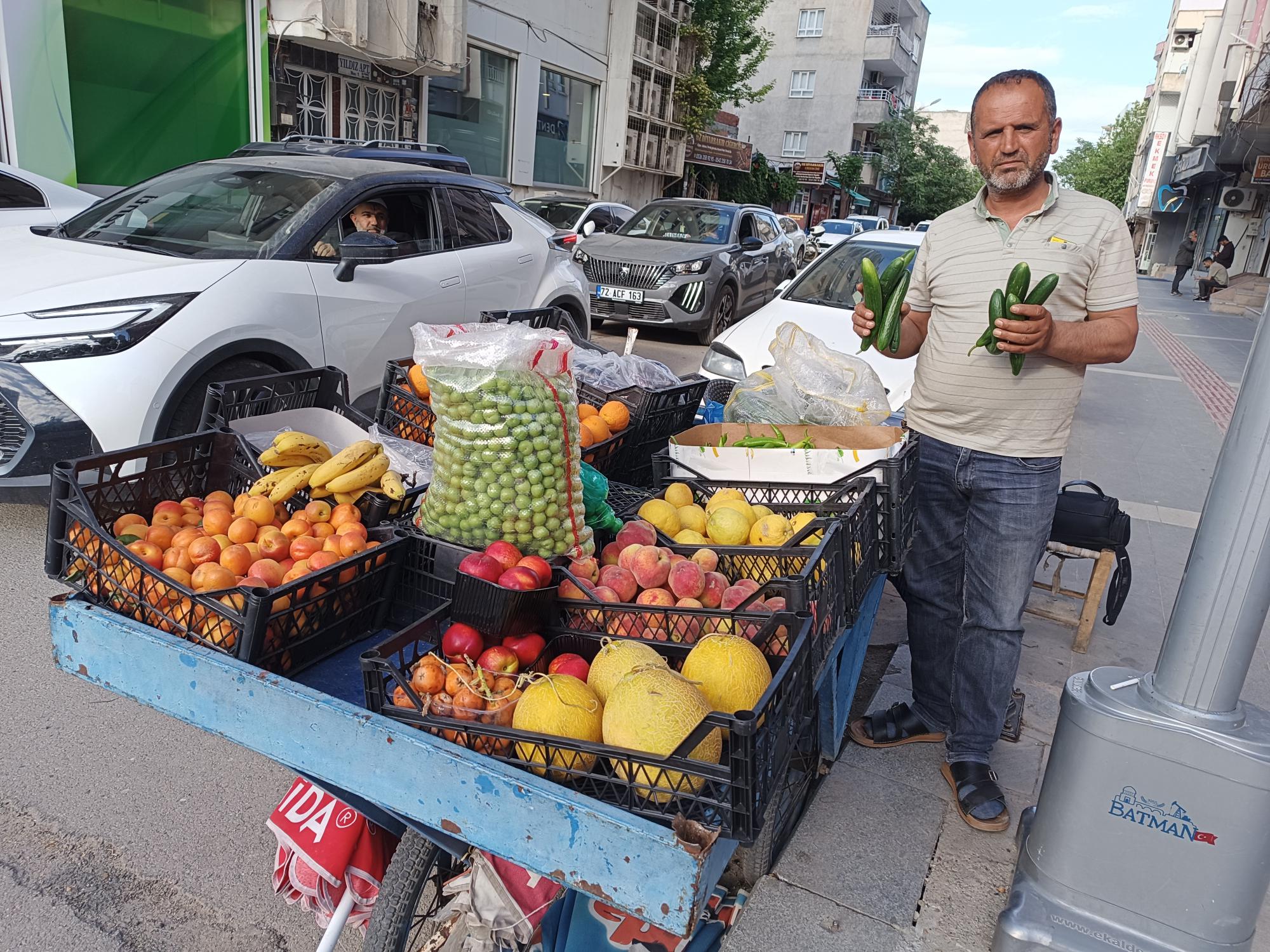 120 Liralık salatalık 20 liraya düştü