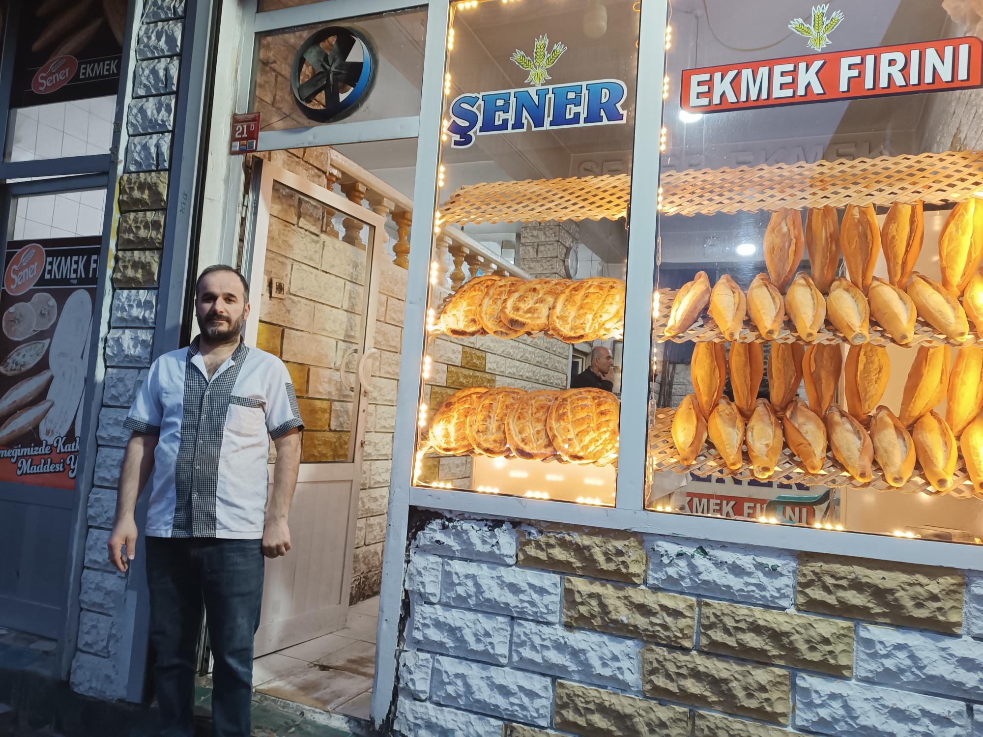 48 Yıllık taş fırın geleneği yaşatılıyor