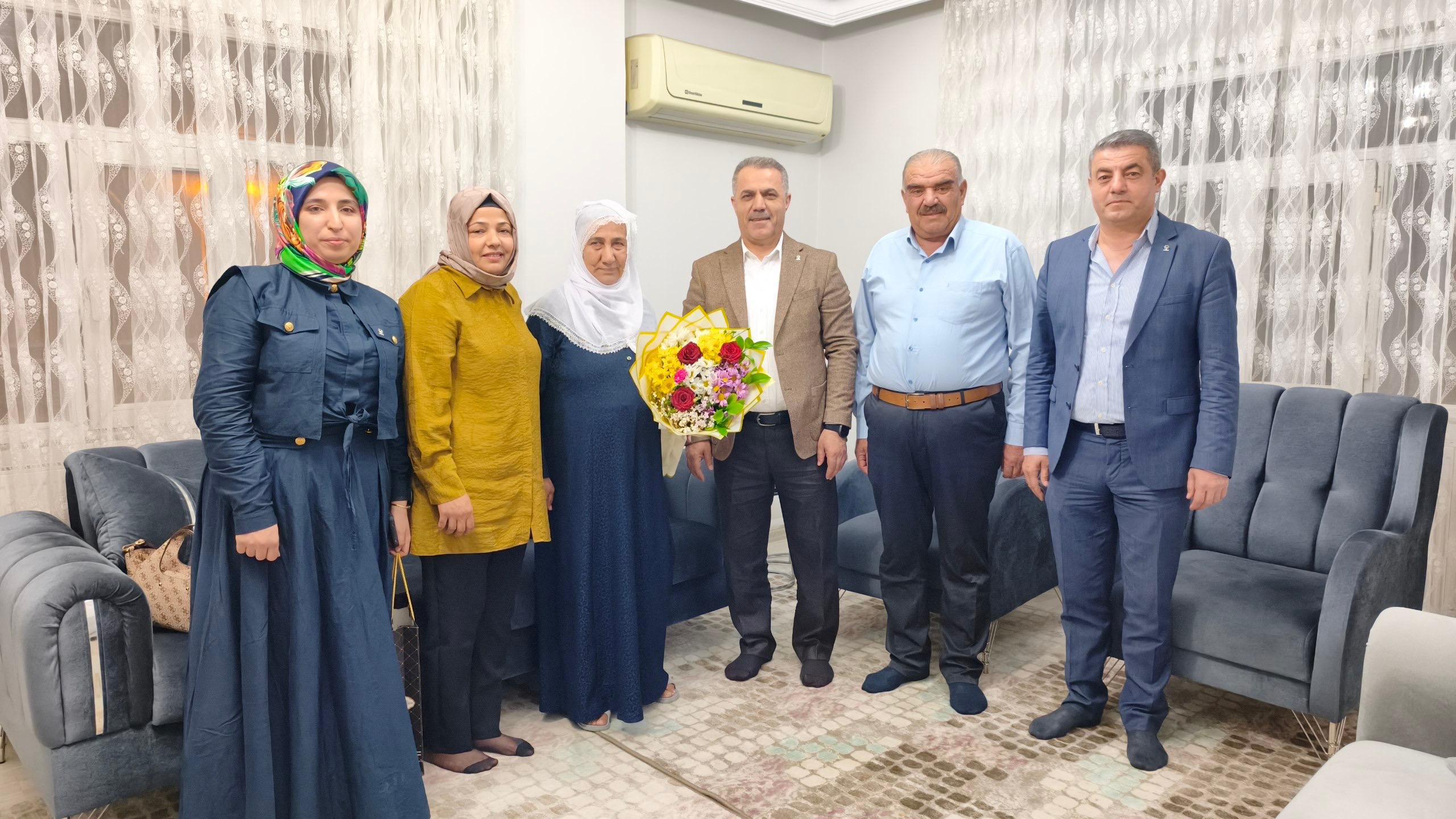 Anneler Günü’nde vefa ziyaretleri