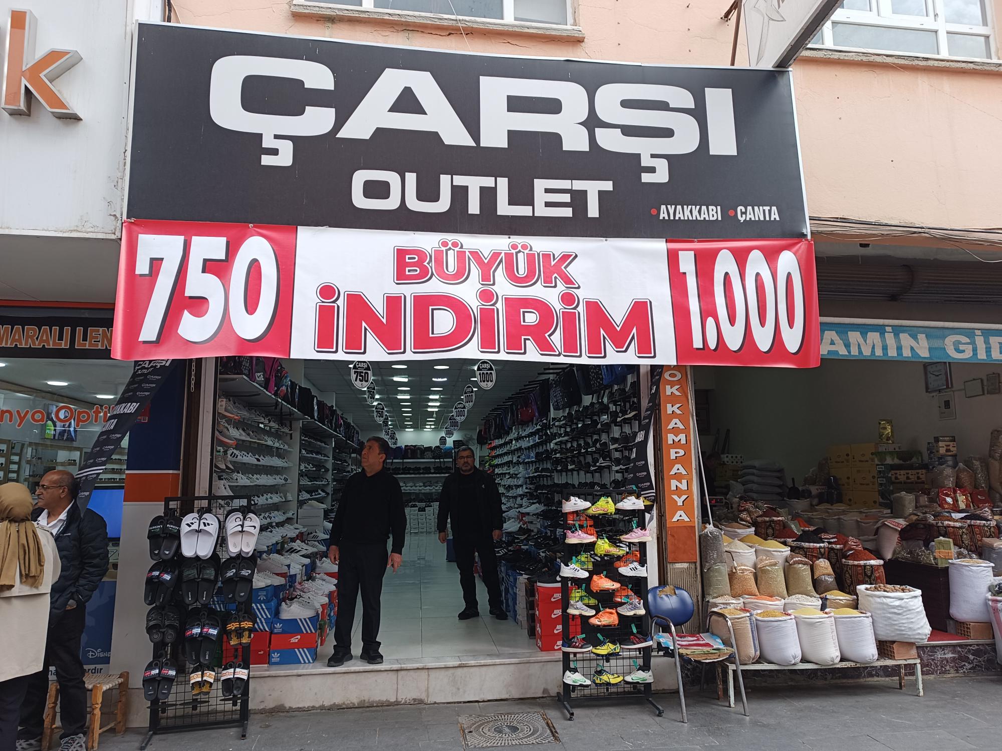 Bayram öncesi ayakkabı kampanyası