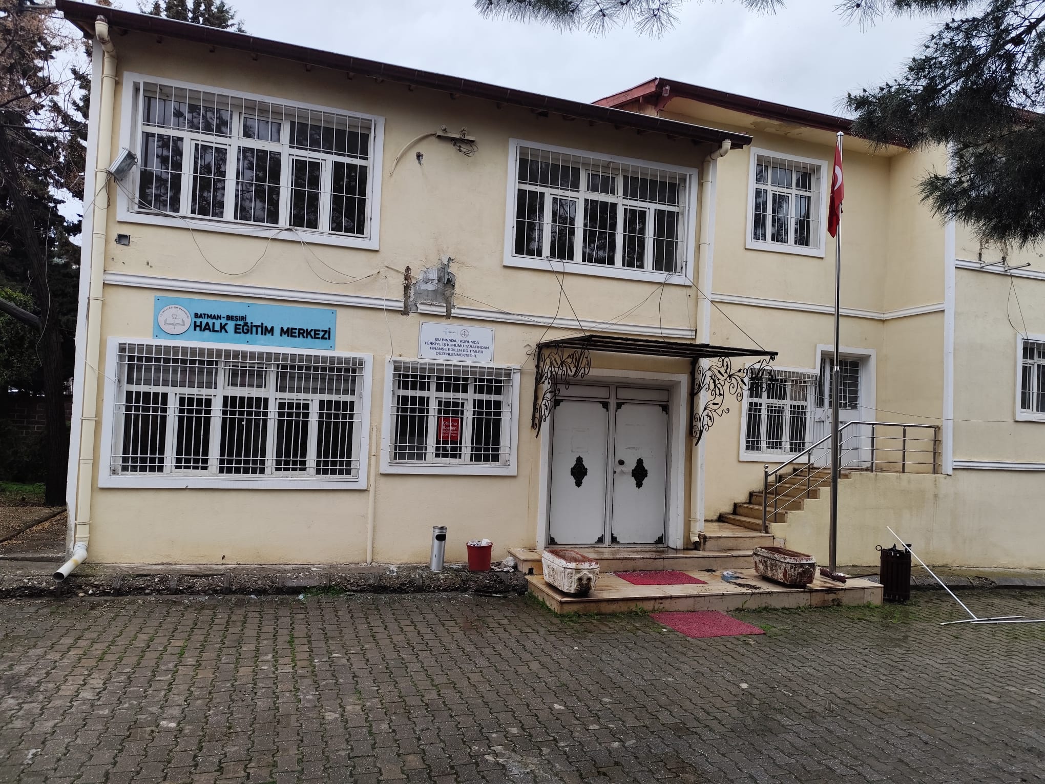 Beşiri’de sağlık yatırımı beklemede