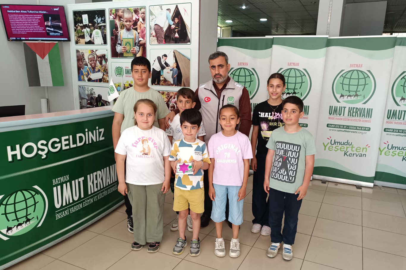 Harçlıklarını Gazze’ye bağışladılar