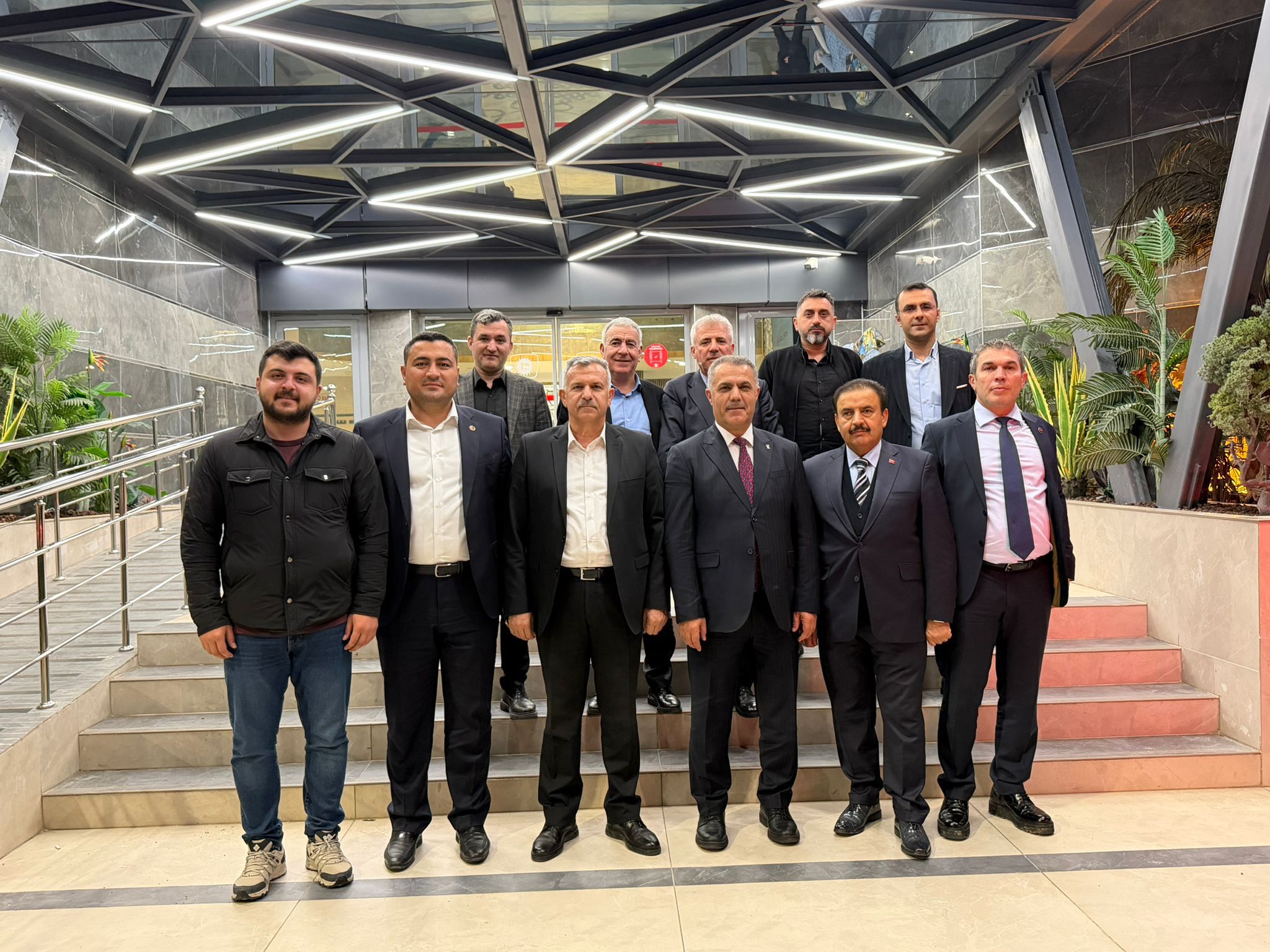 “İlçelerimizi yatırımlarla büyüteceğiz”