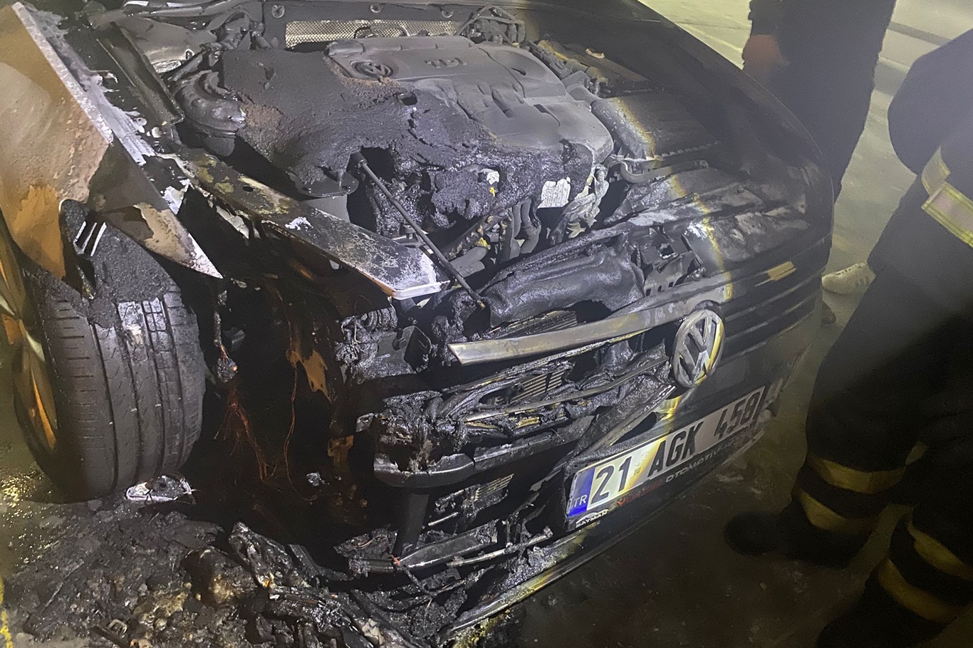 Otoparkta yangın paniği