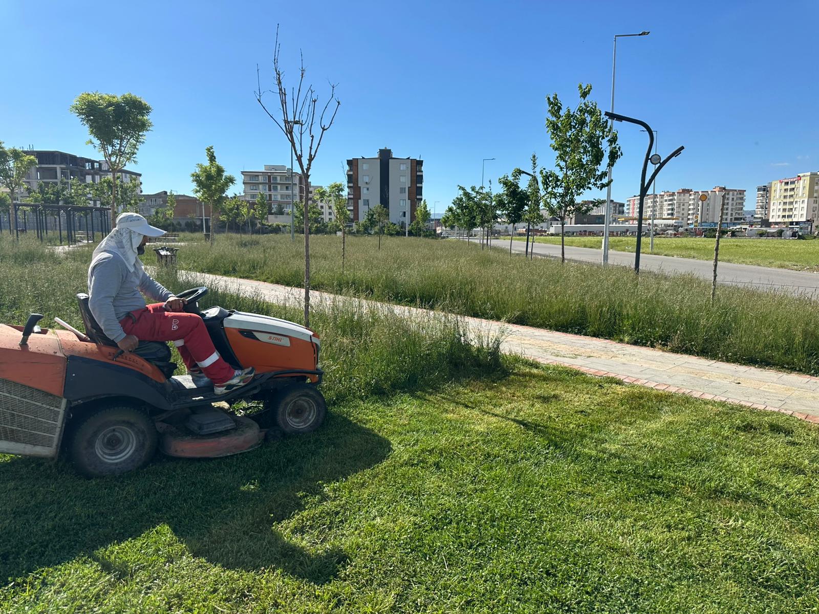 Parklar yaz sezonuna hazırlanıyor