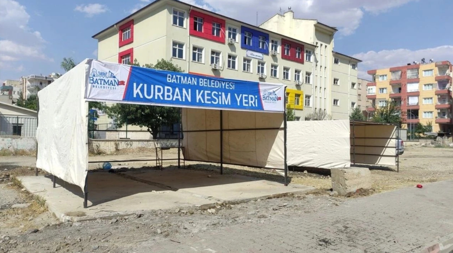 Sokakta kurban kesimine izin yok