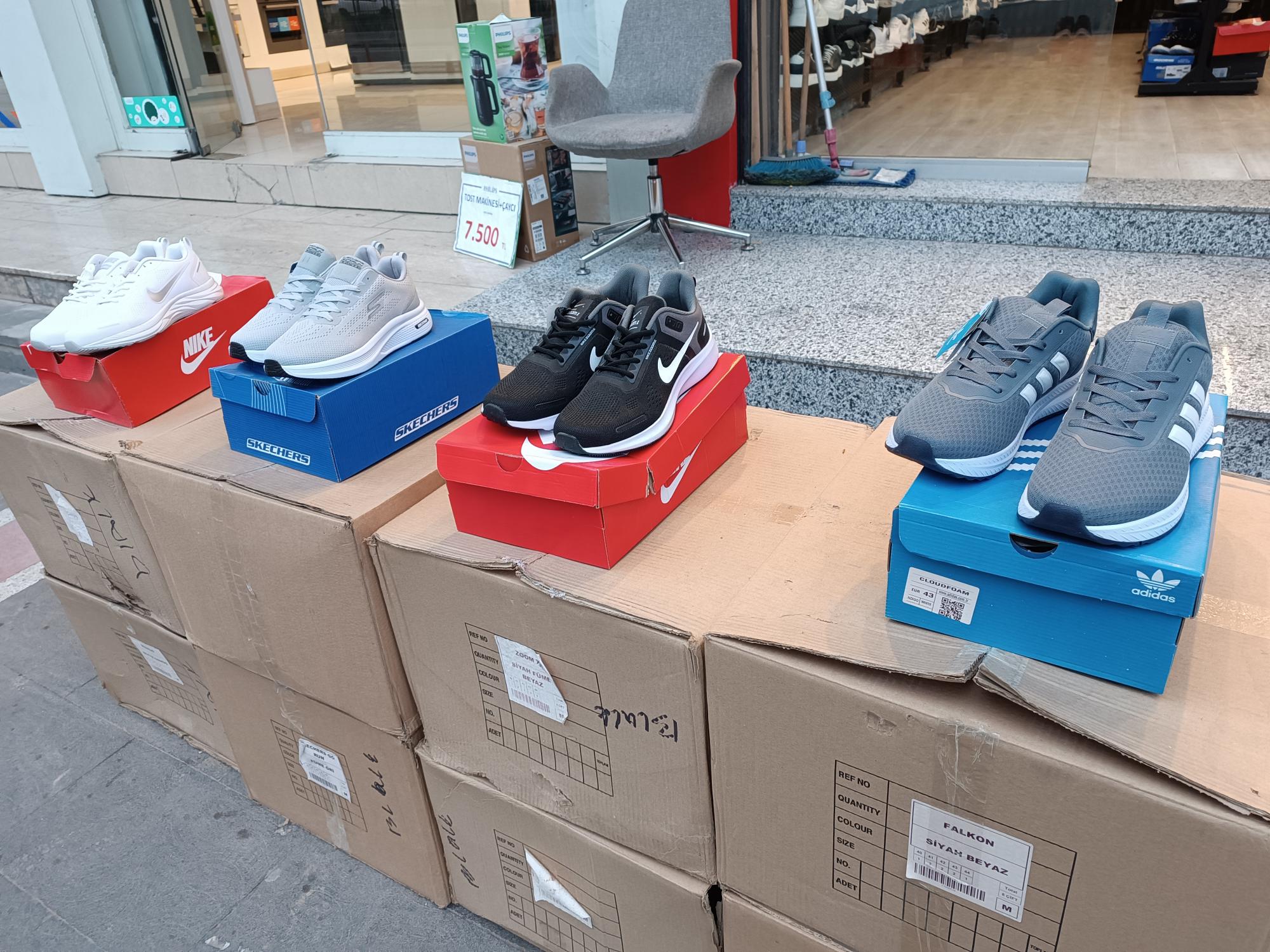 Spor ayakkabıya çifte fırsat