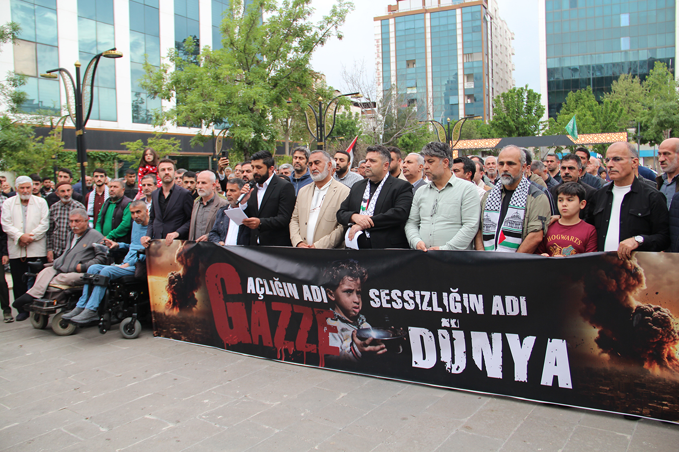 “Sumud Filosu’na saldırı insanlığa saldırıdır”