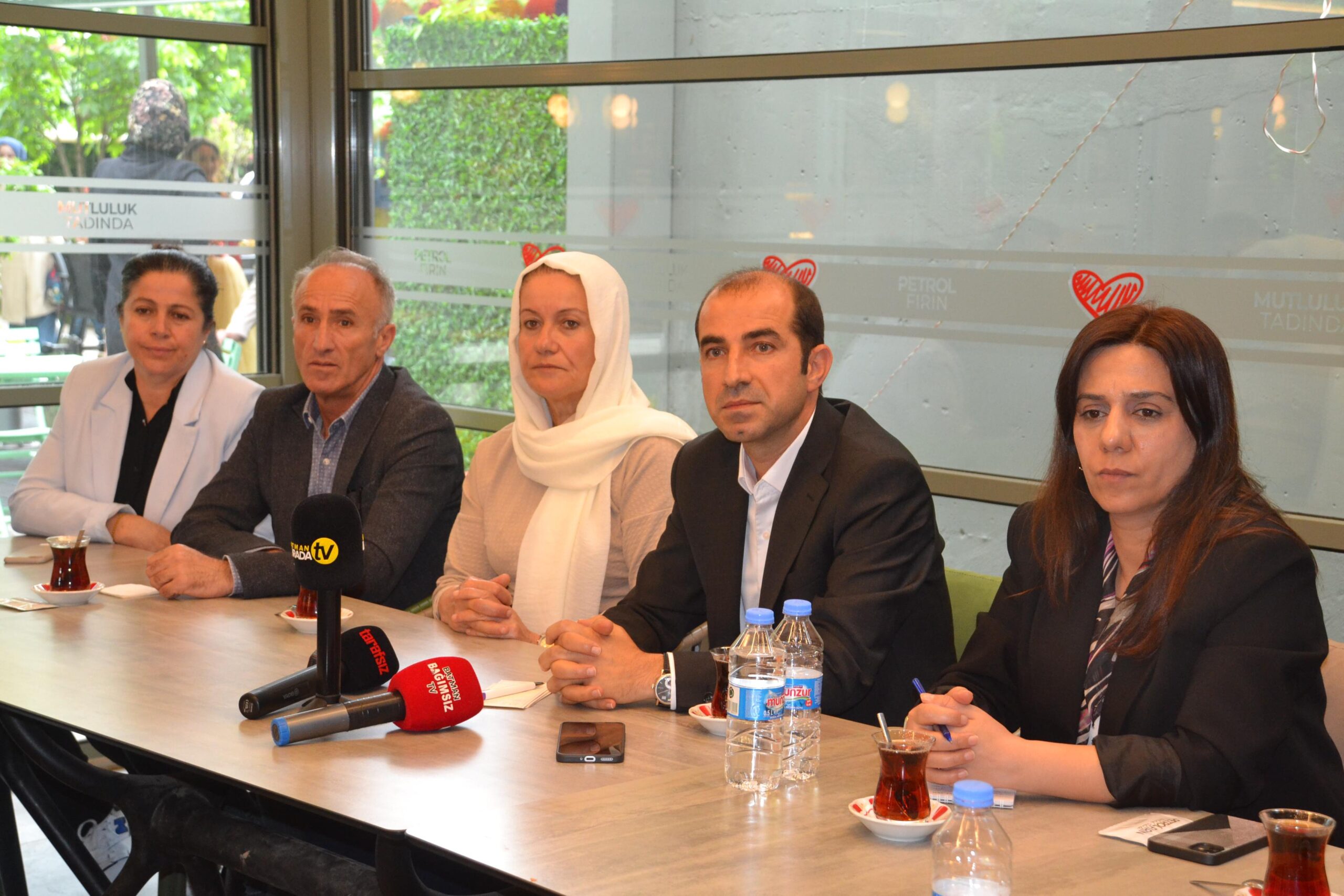 “Toplum barış istiyor, adım bekliyor”