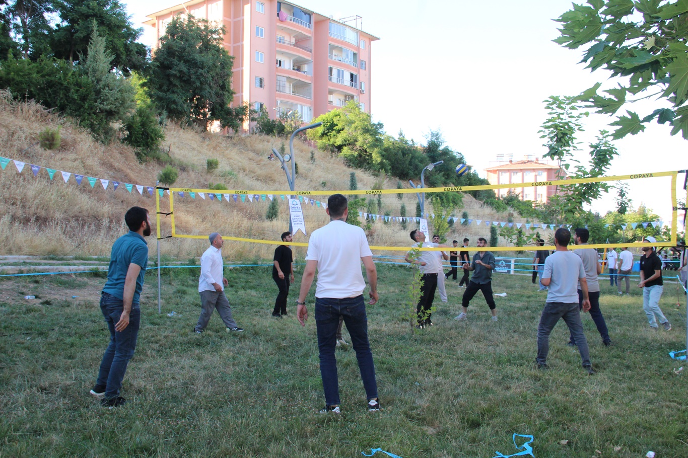 Gençler maneviyat ve sporla buluştu