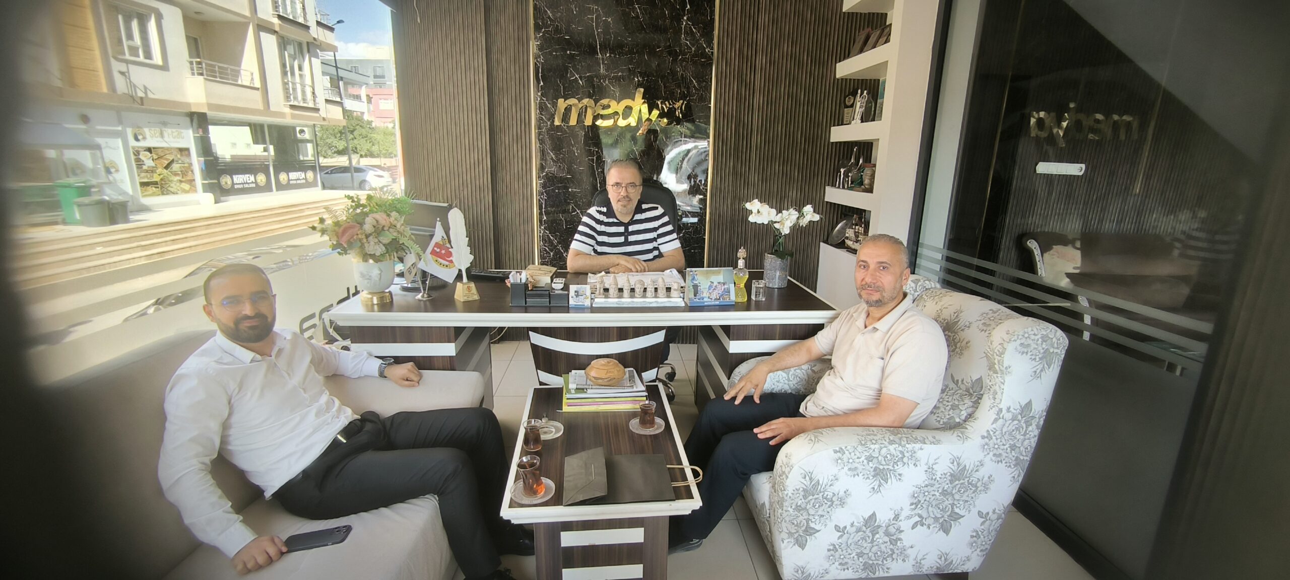 İrtem’in “Bınxet” kitabı yayımlandı