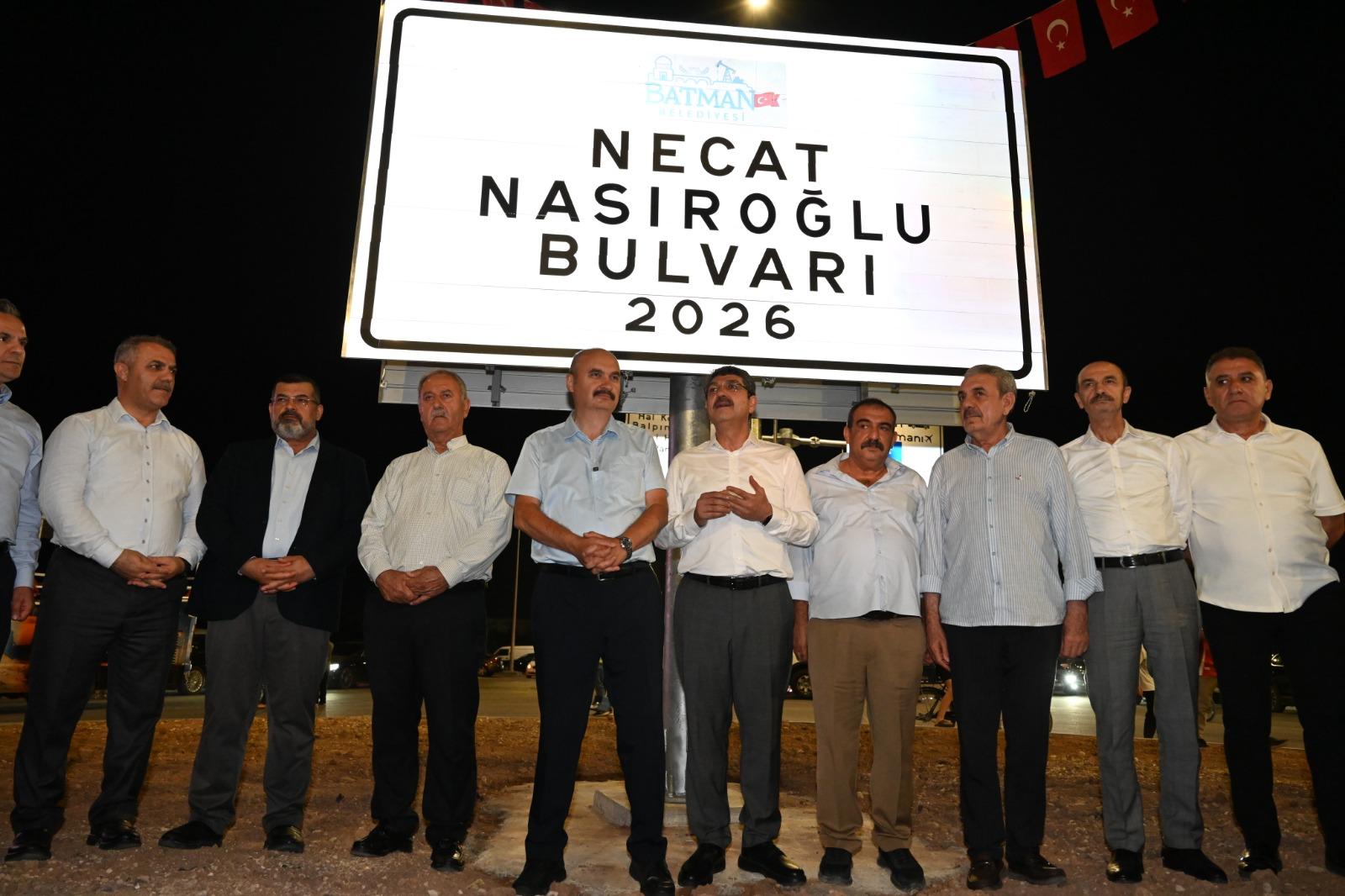 Dev bulvar kapılarını açtı 