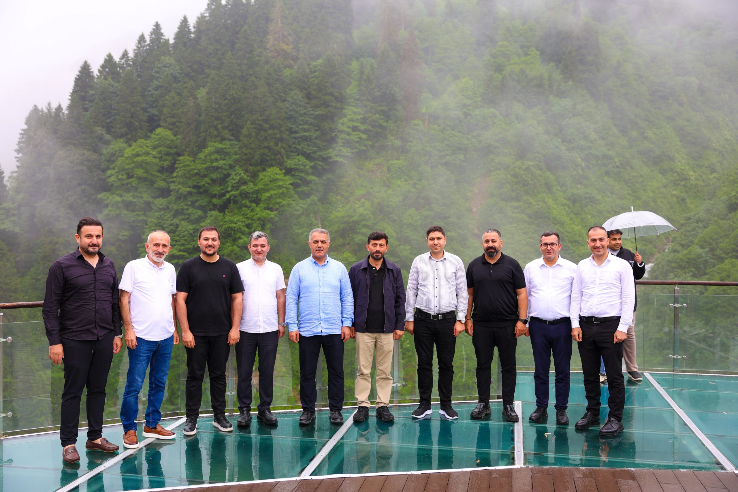 AK Parti heyetinden istişare turu
