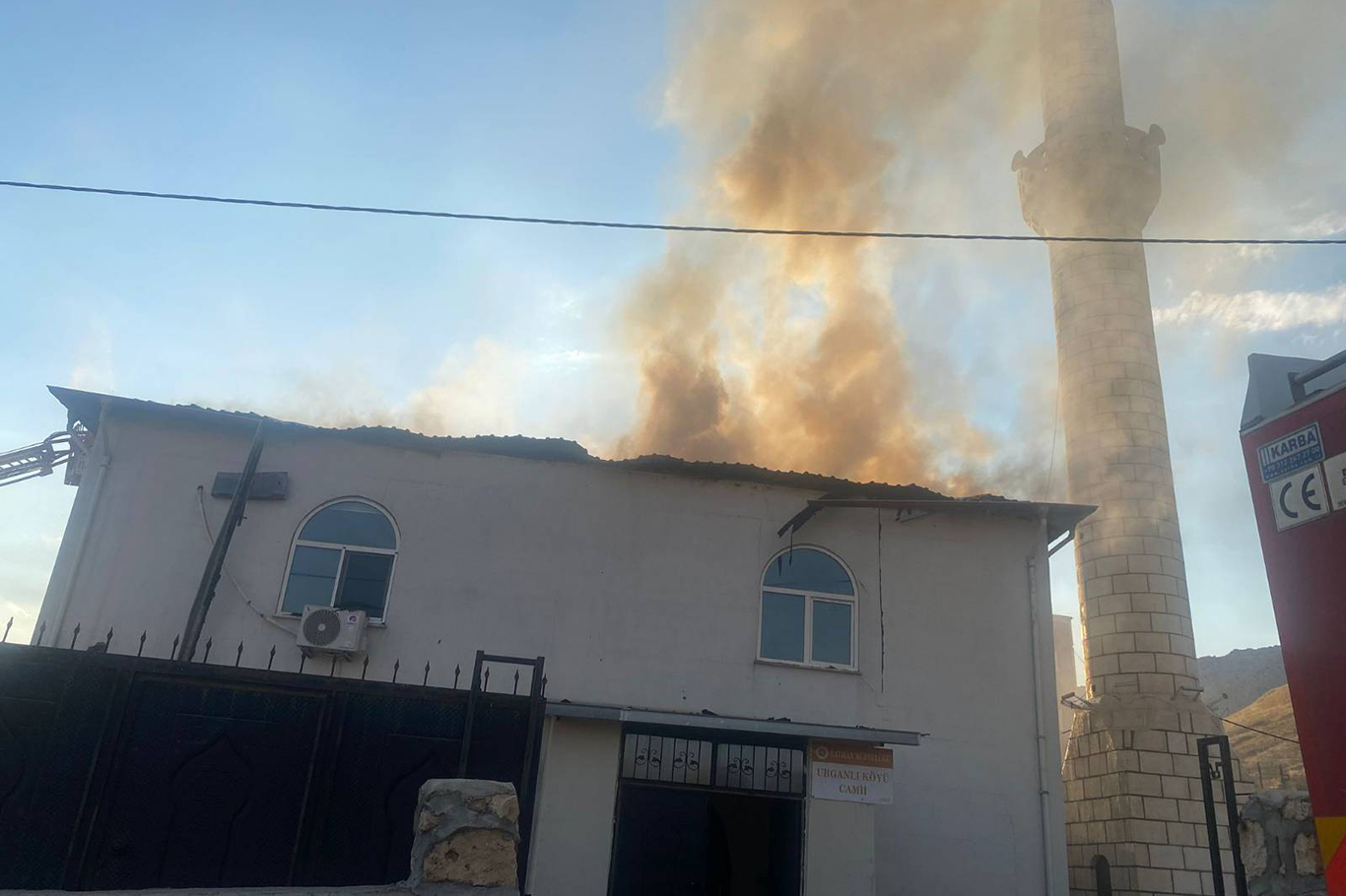 Camide yangın paniği