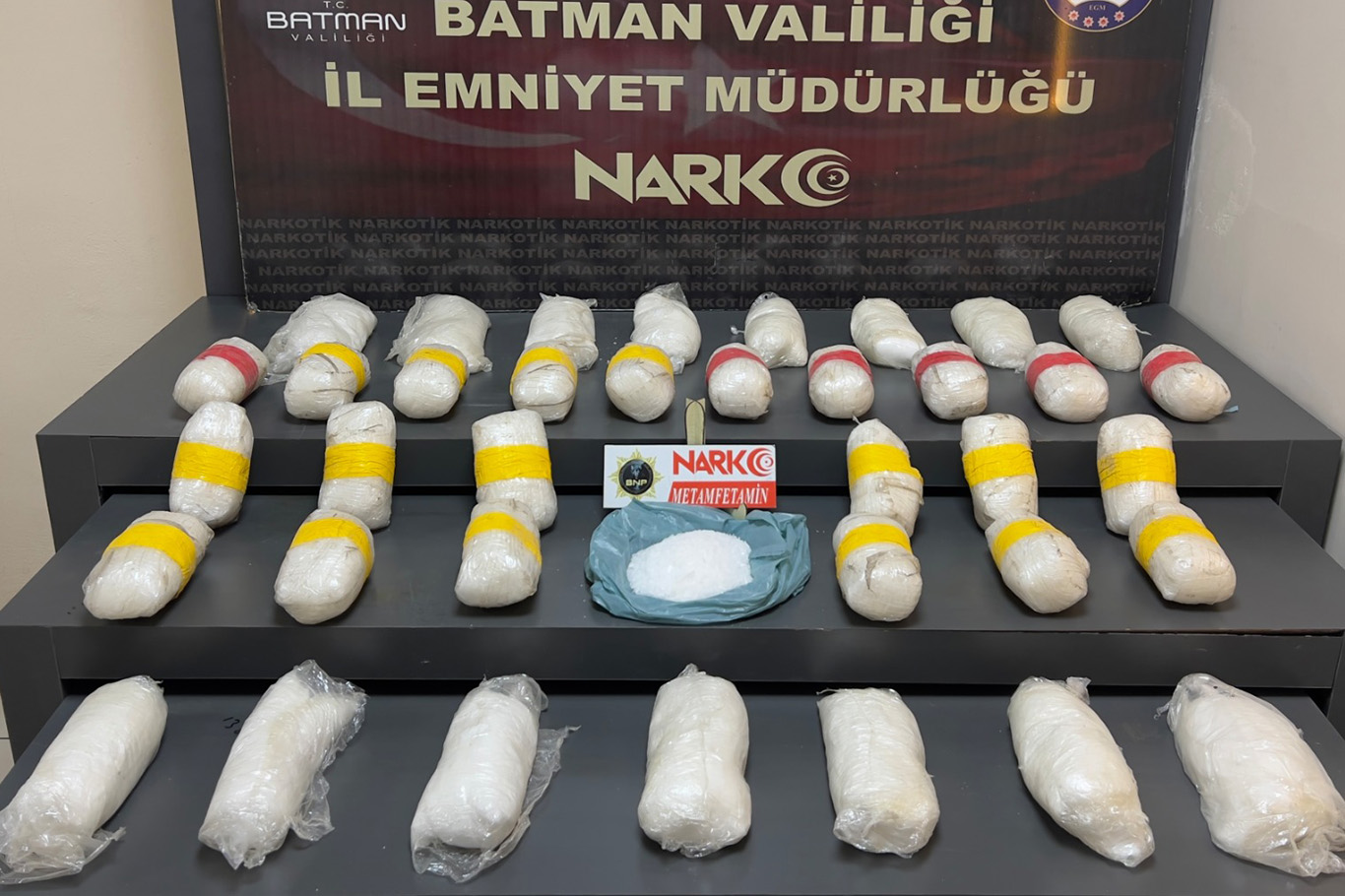 Dev uyuşturucu operasyonu
