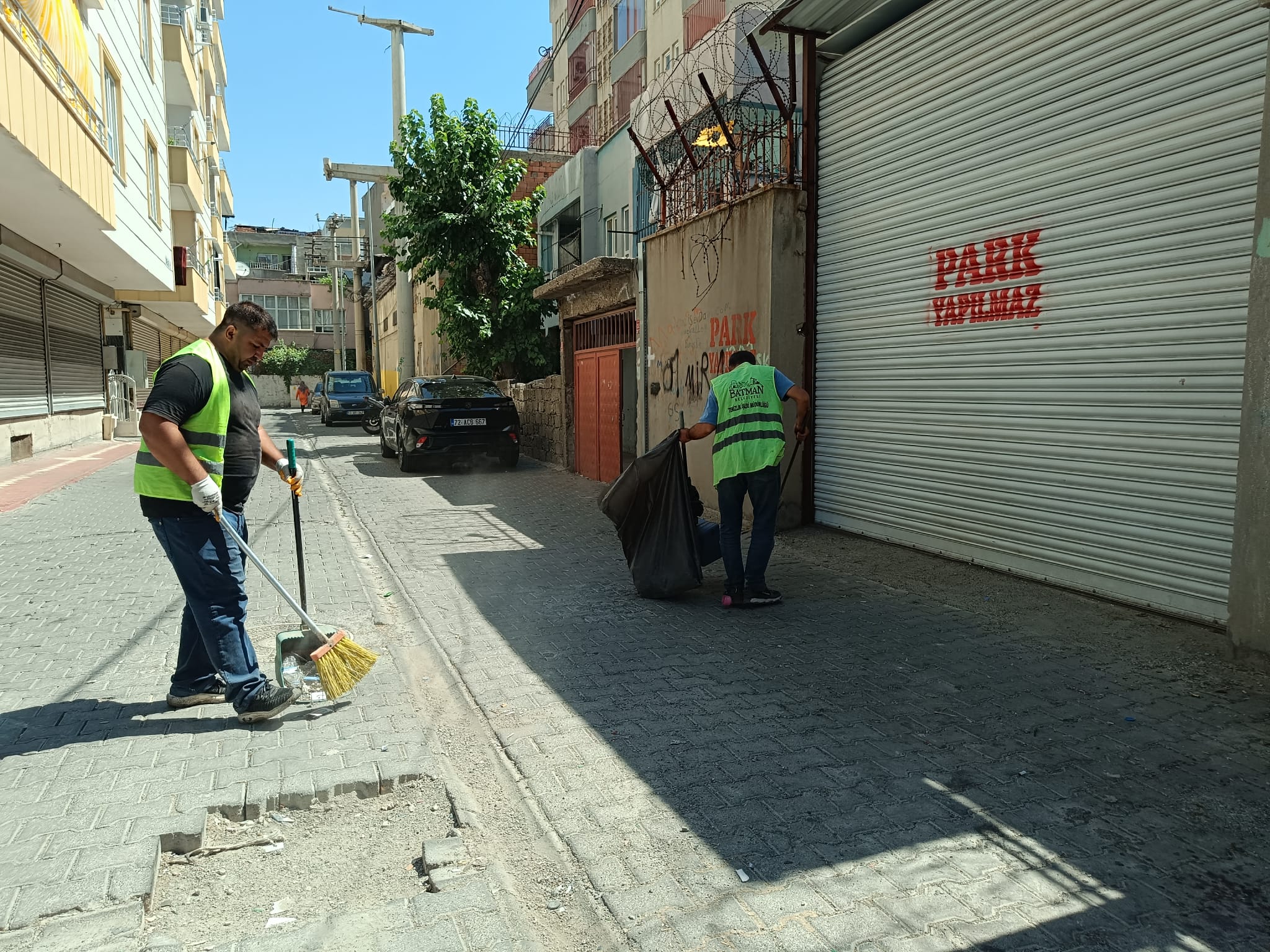 Her mahallede temizlik mesaisi