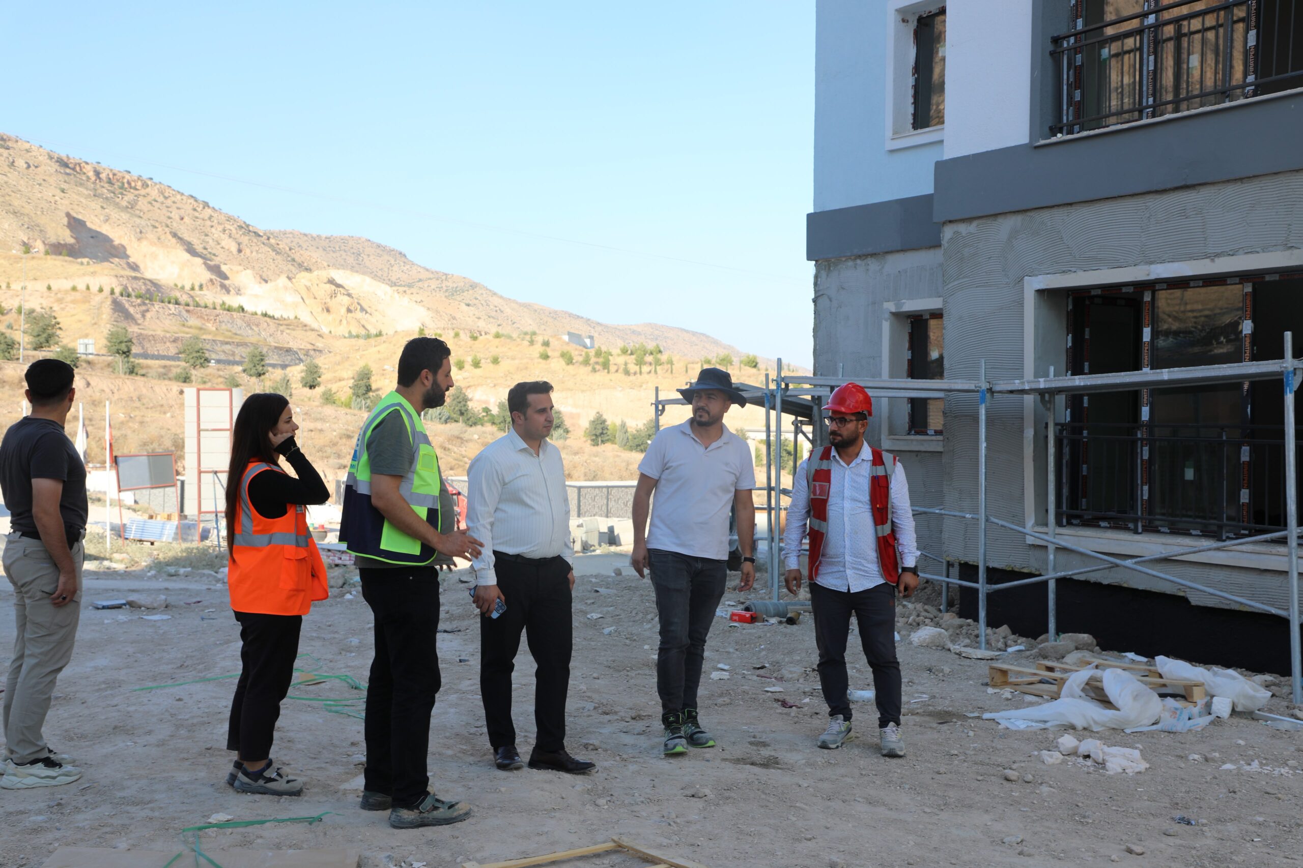 Kaymakam Böyük’ten TOKİ şantiyesine ziyaret