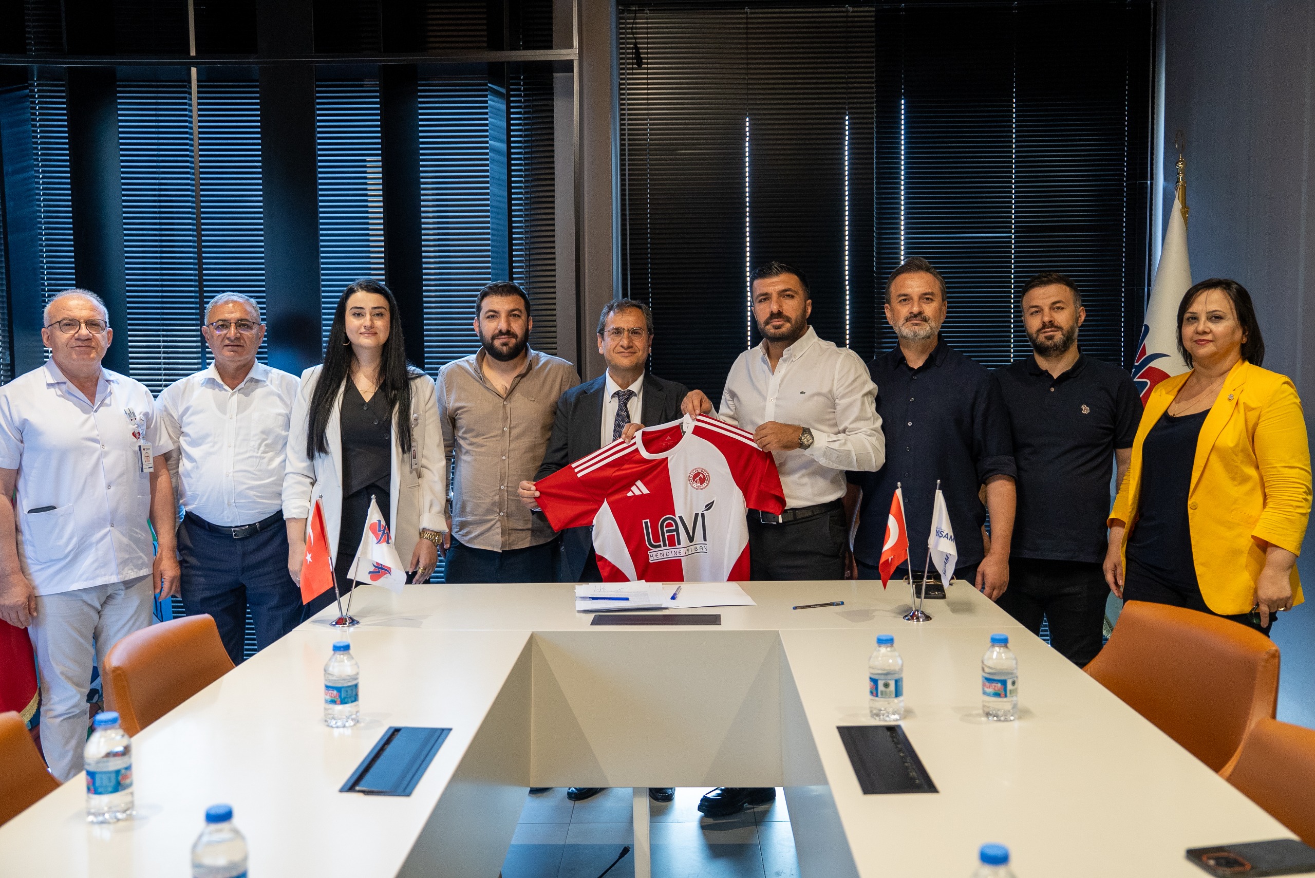 Petrolspor’un sağlık sponsoru değişmedi