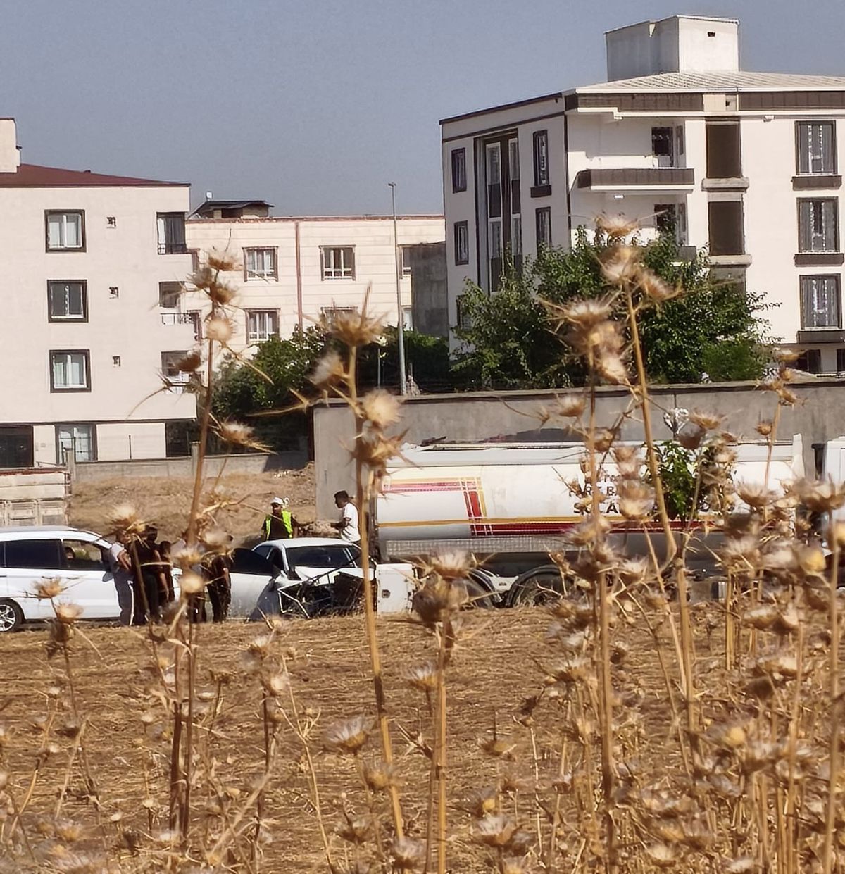 Tır ile otomobil çarpıştı: 3 Yaralı