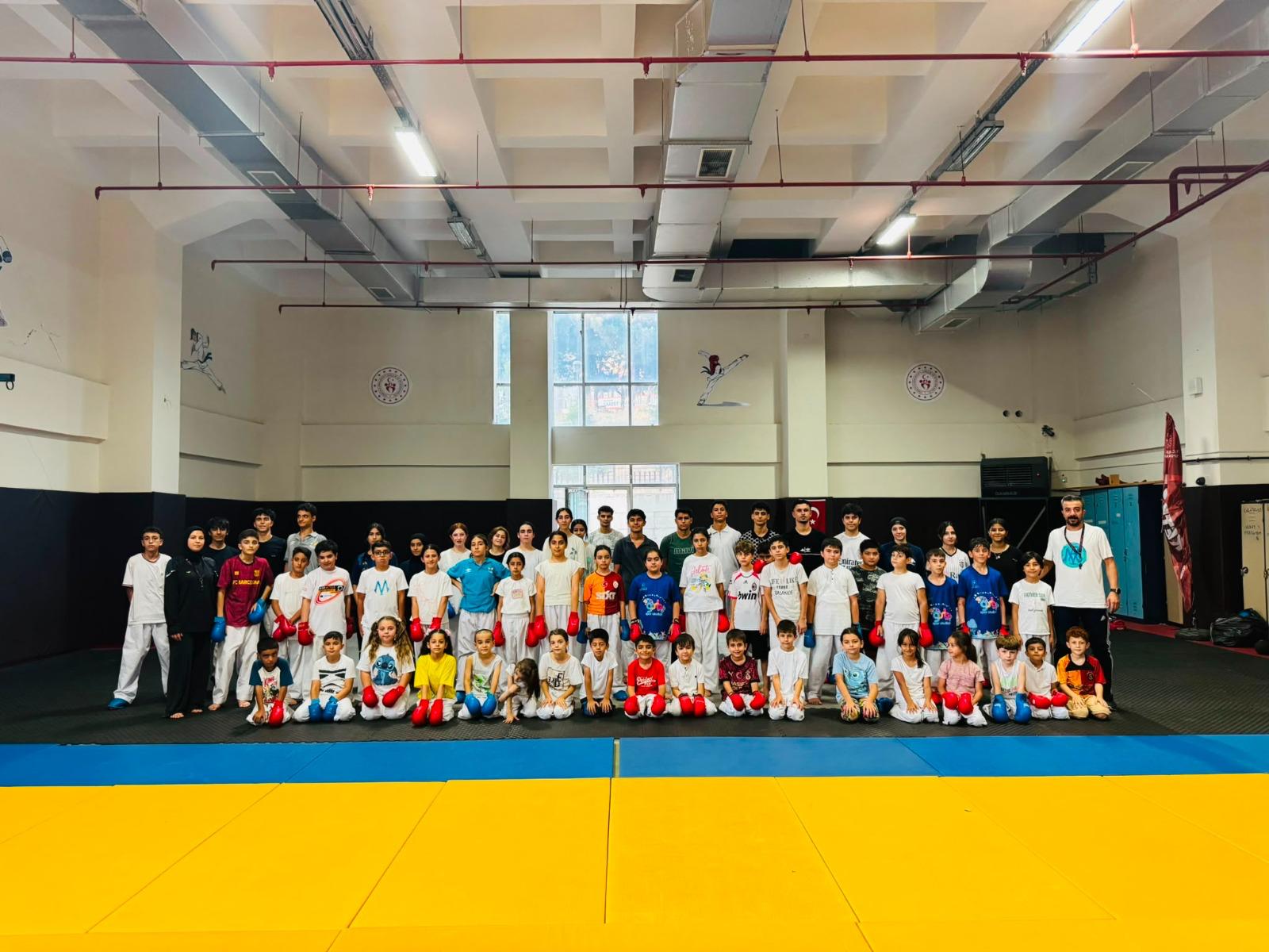 Yaz spor okullarında karate coşkusu