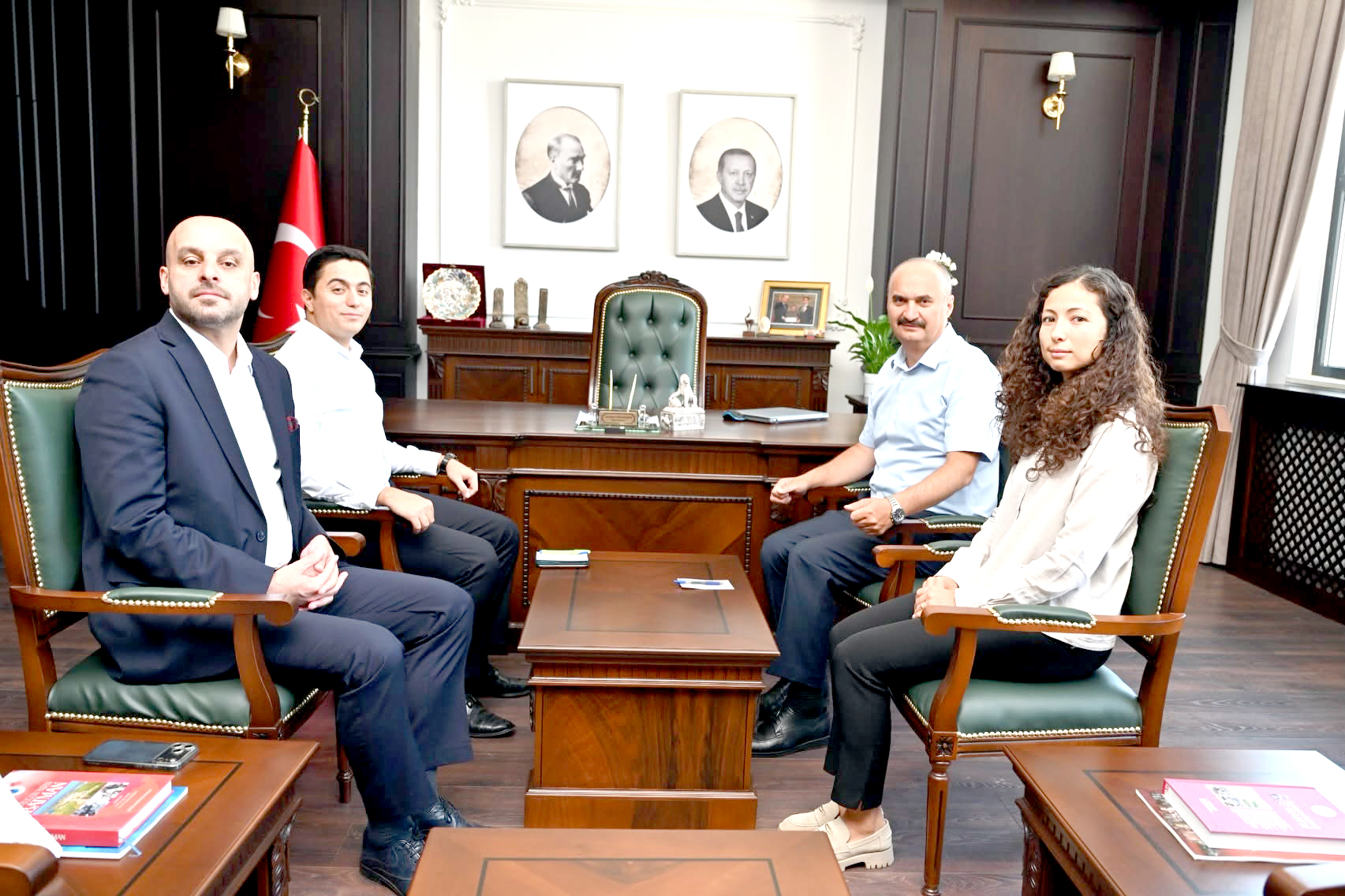 Vali Canalp’ten Beşiri Kaymakamı Arslanşahin’e hayırlı olsun ziyareti