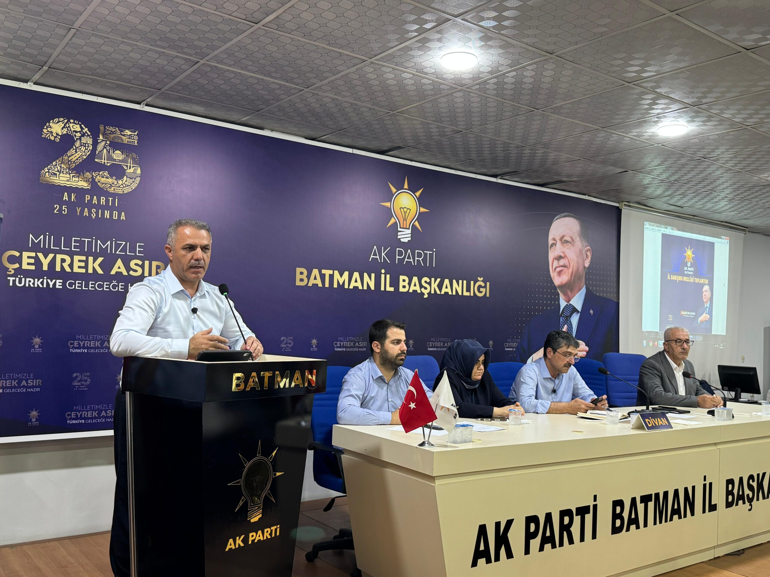 AK Parti’de yeni dönem hazırlığı