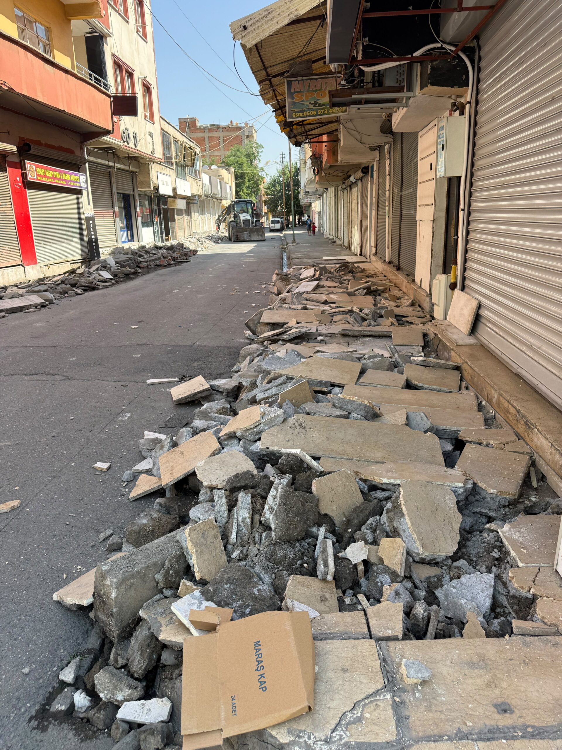 Meydan da üstyapı yenileniyor