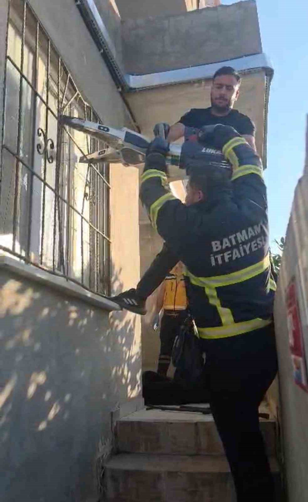 Yaşlı adam evde ölü bulundu