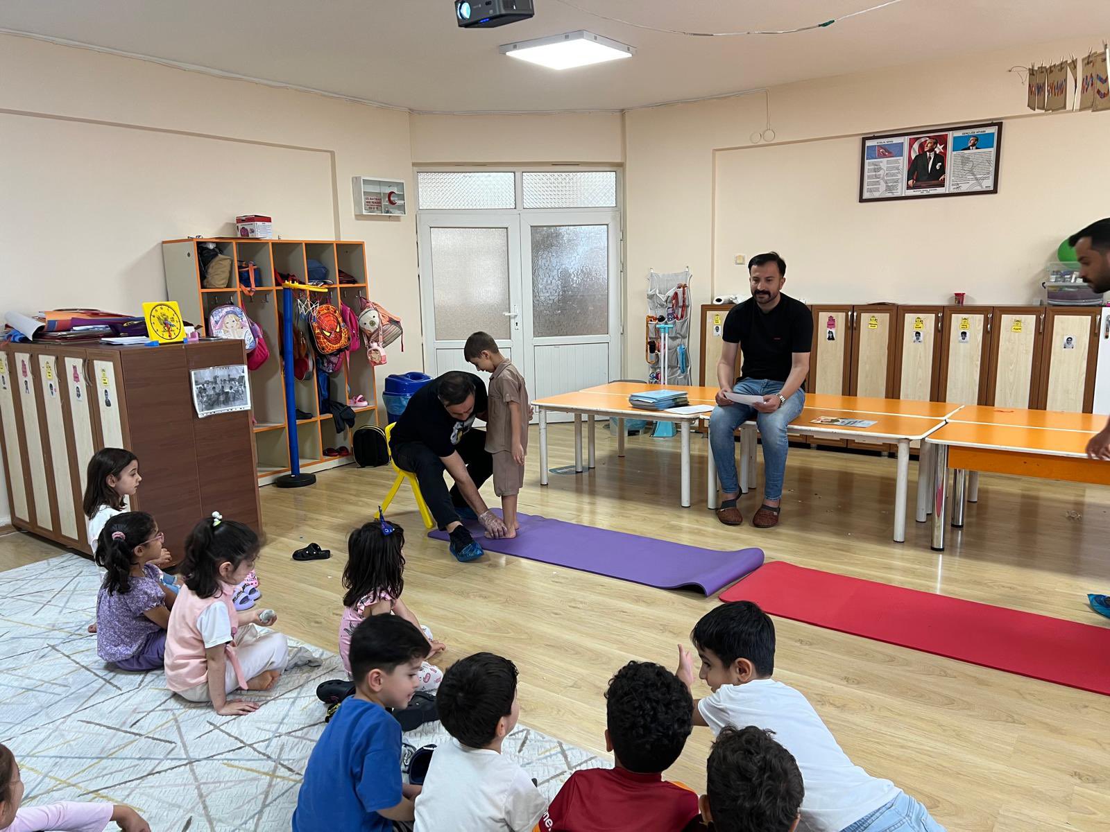 Miniklere sağlık taraması