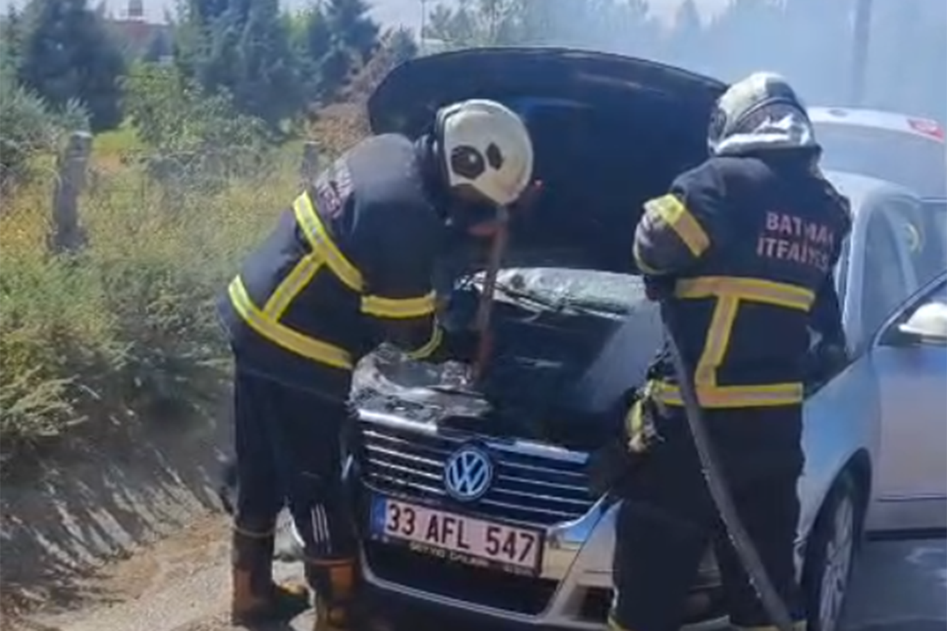Seyir halindeki otomobil yandı