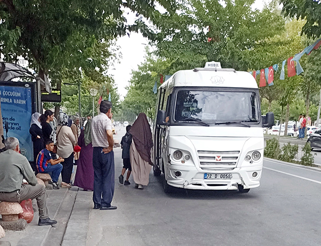 Minibüs ücretlerine zam
