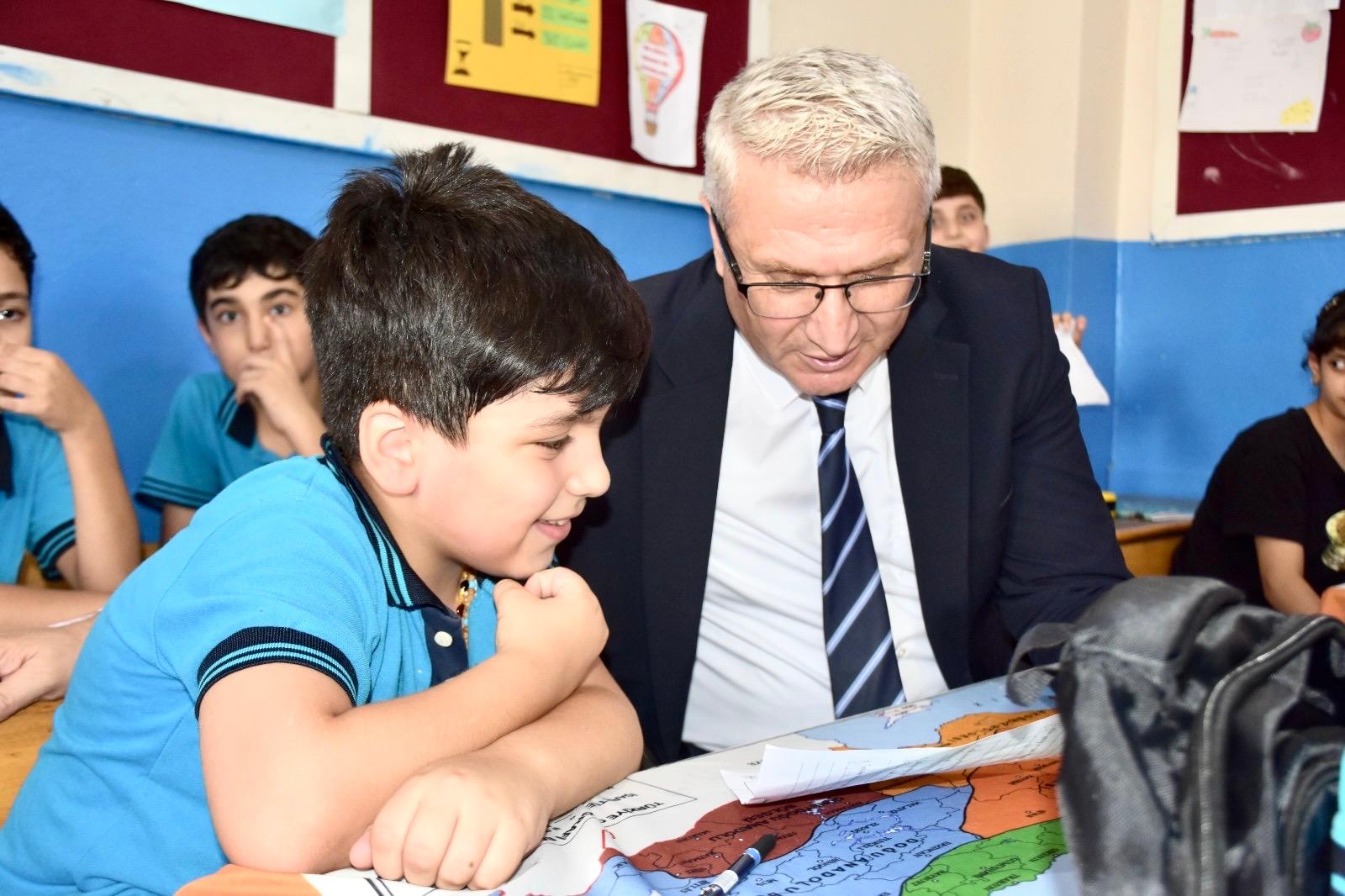 Ciğer, ilk günde öğrencilerle buluştu