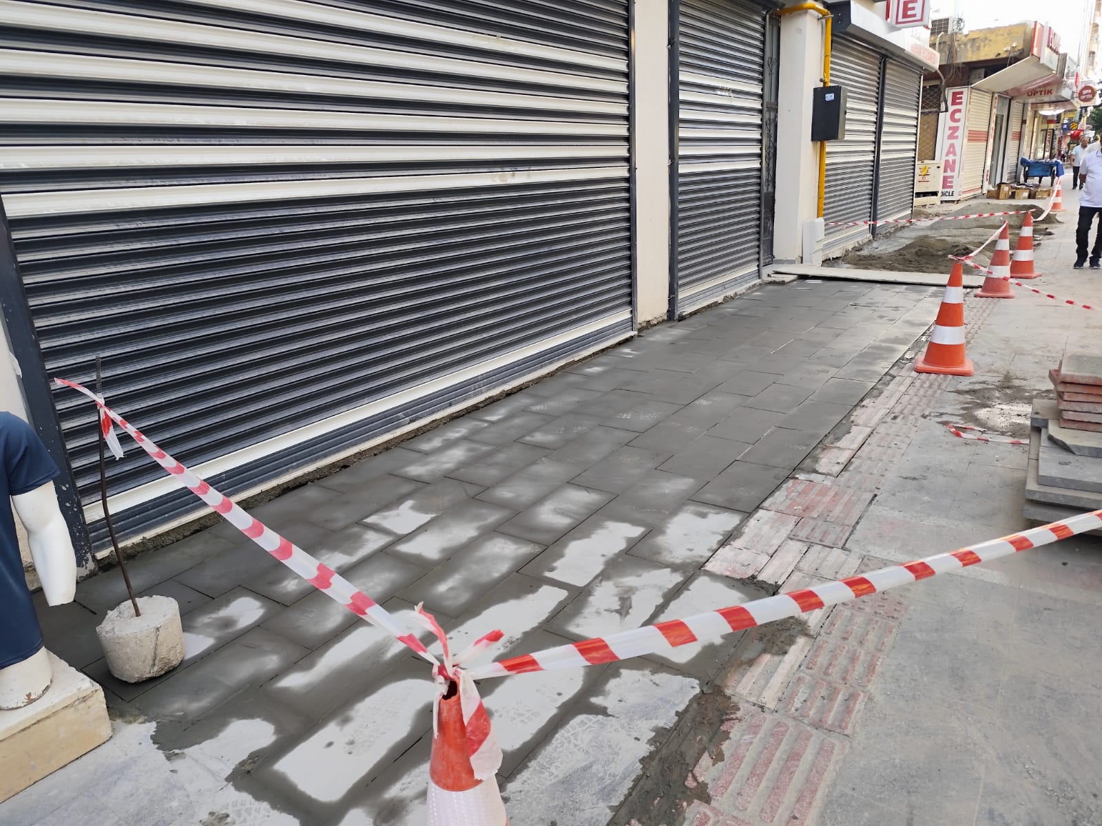 Yol çalışmaları hız kesmeden sürüyor