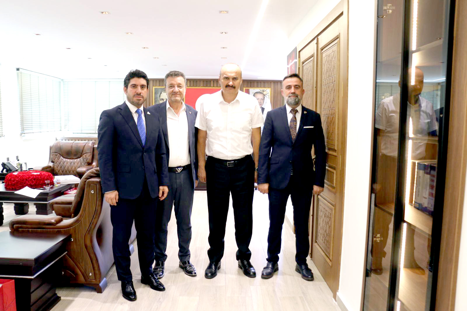 Vali Canalp, DAİB heyetini kabul etti