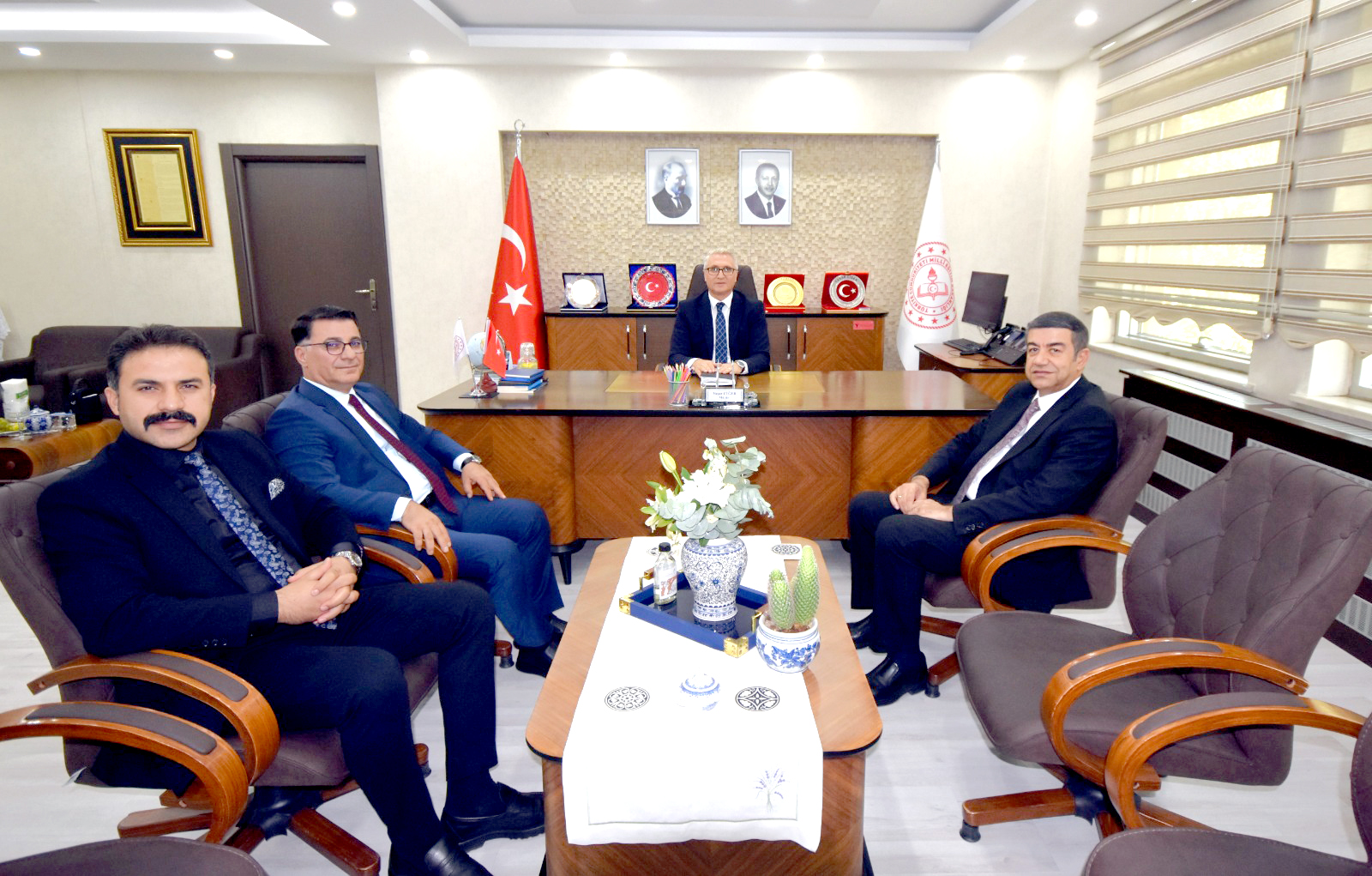 Final Eğitim Kurumlarından Müdür Ciğer’e ziyaret