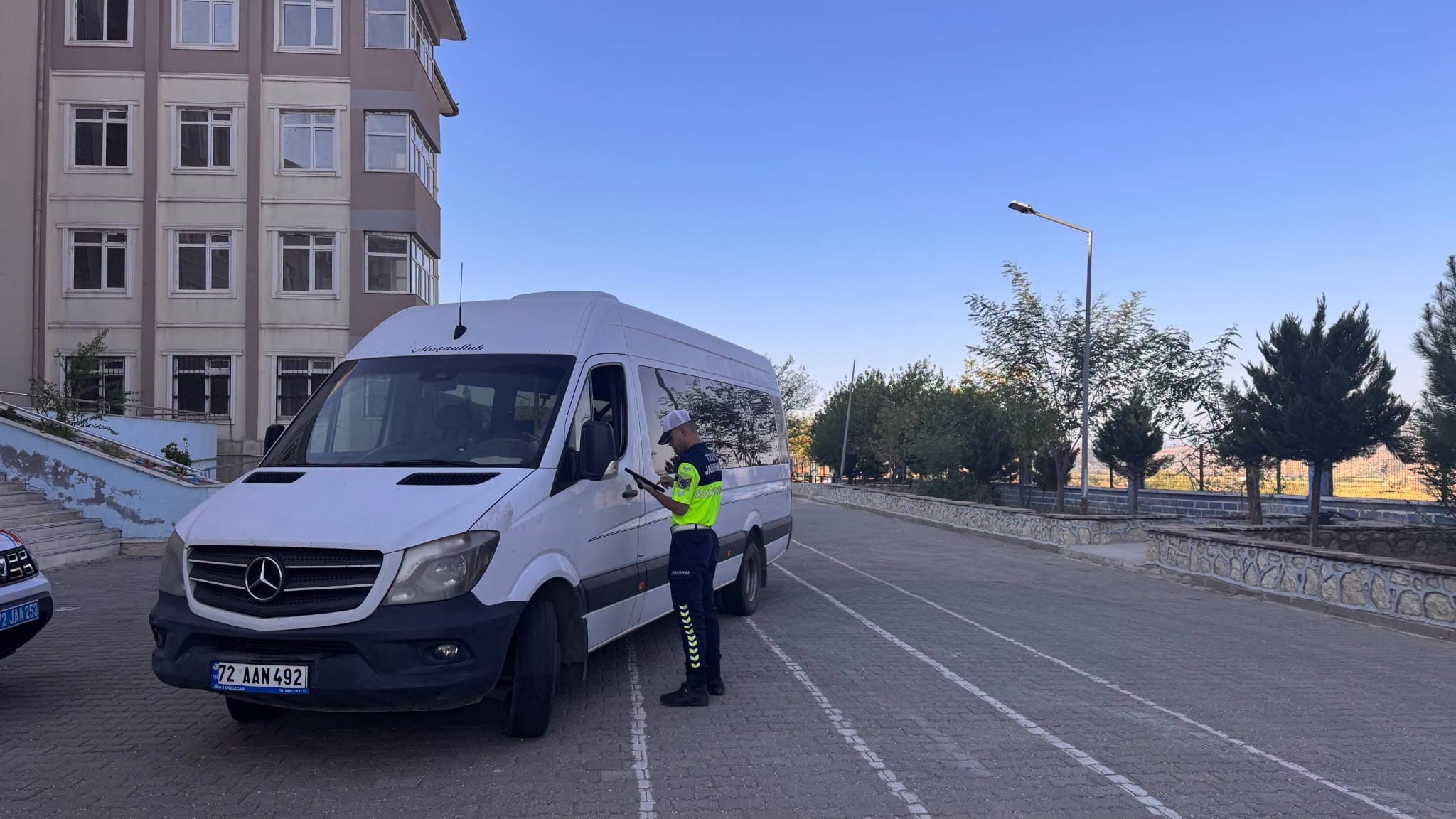 Sason’da okul servislerine denetim
