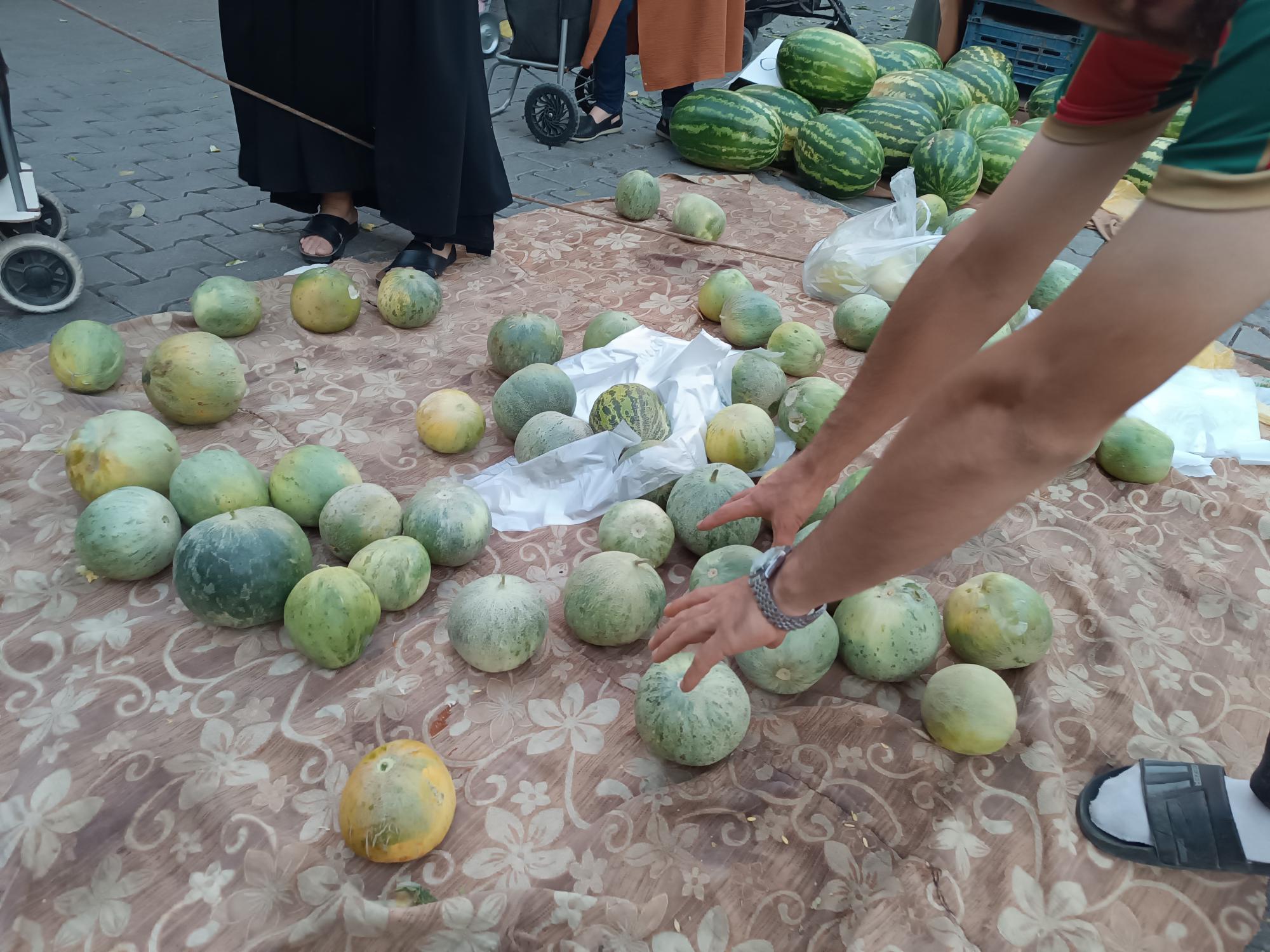 5 Liralık kavunlara yoğun ilgi