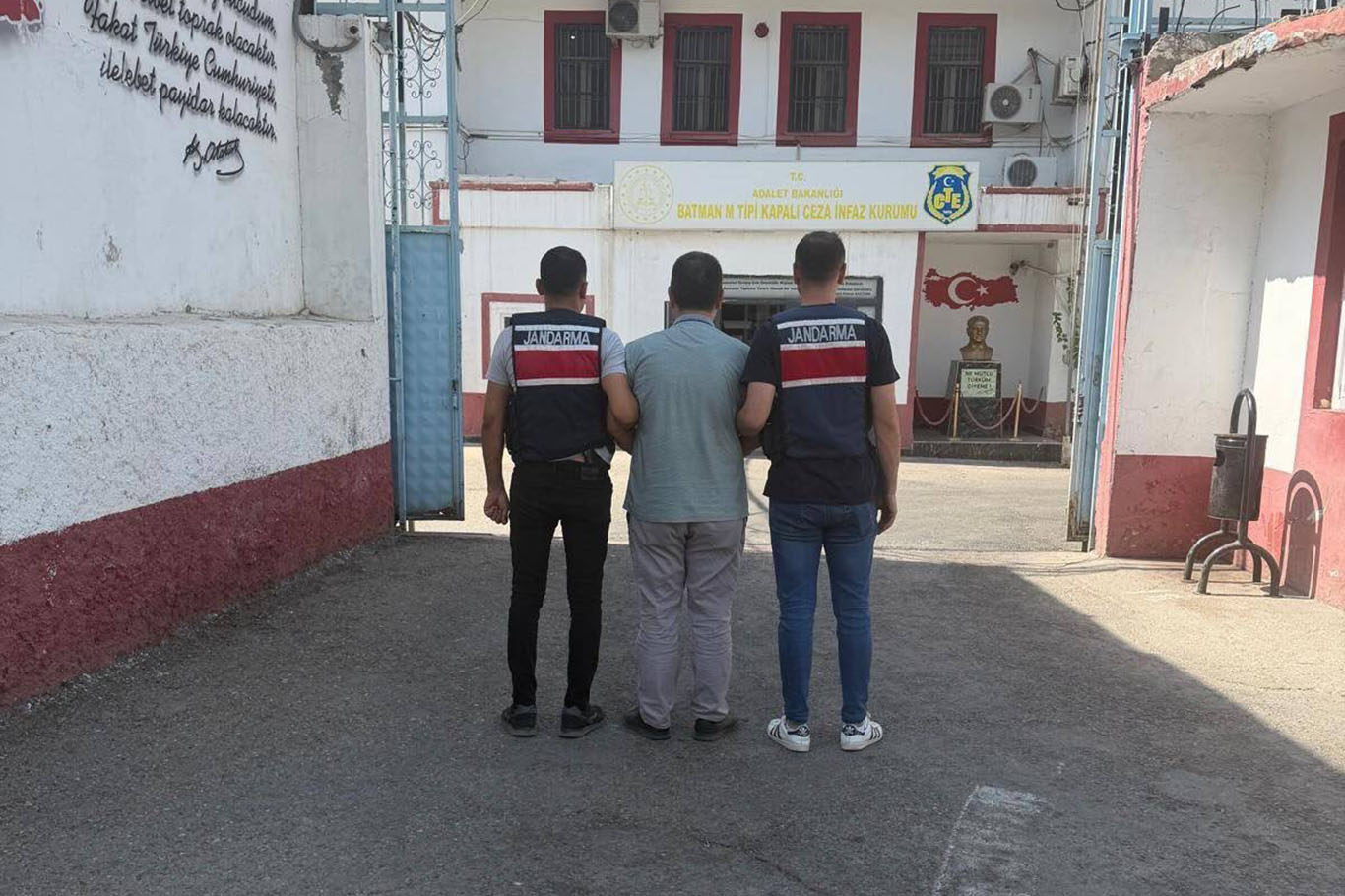 Aranan 38 hükümlü yakalandı