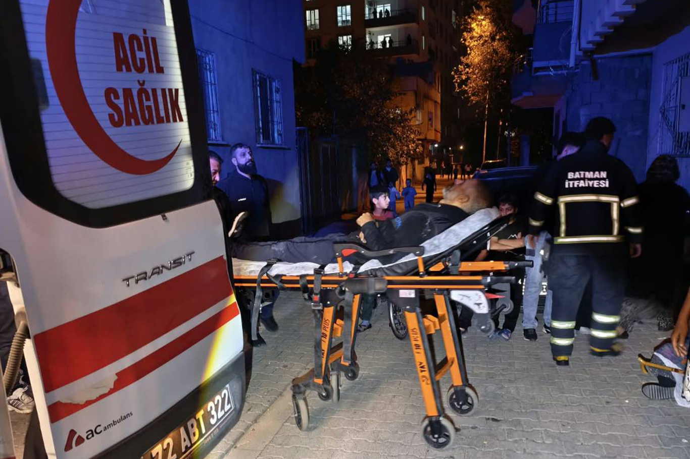 Dumandan etkilendi, hastaneye kaldırıldı
