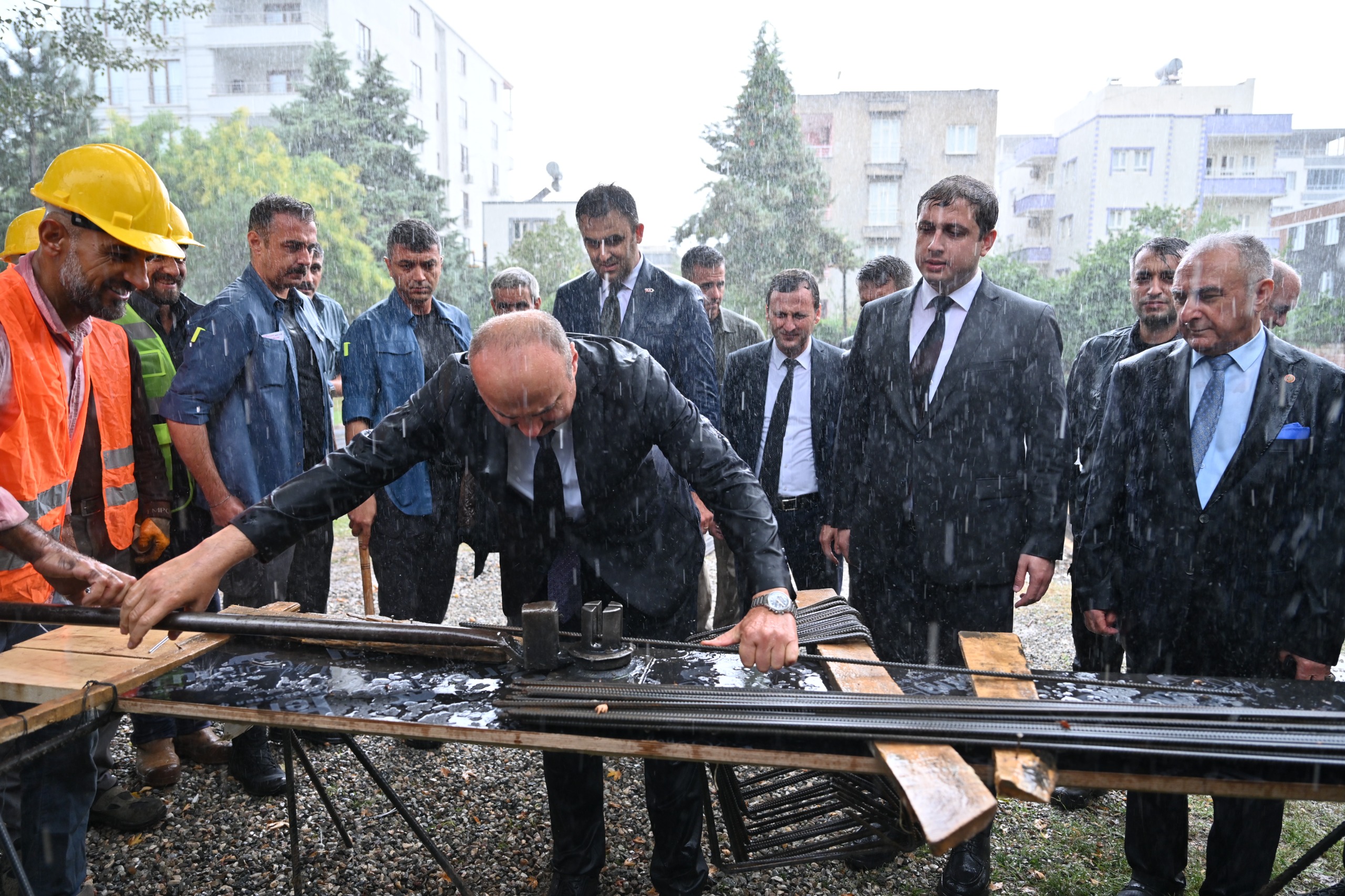Ekmen, “Canalp’ın hizmet azmine şahidiz”