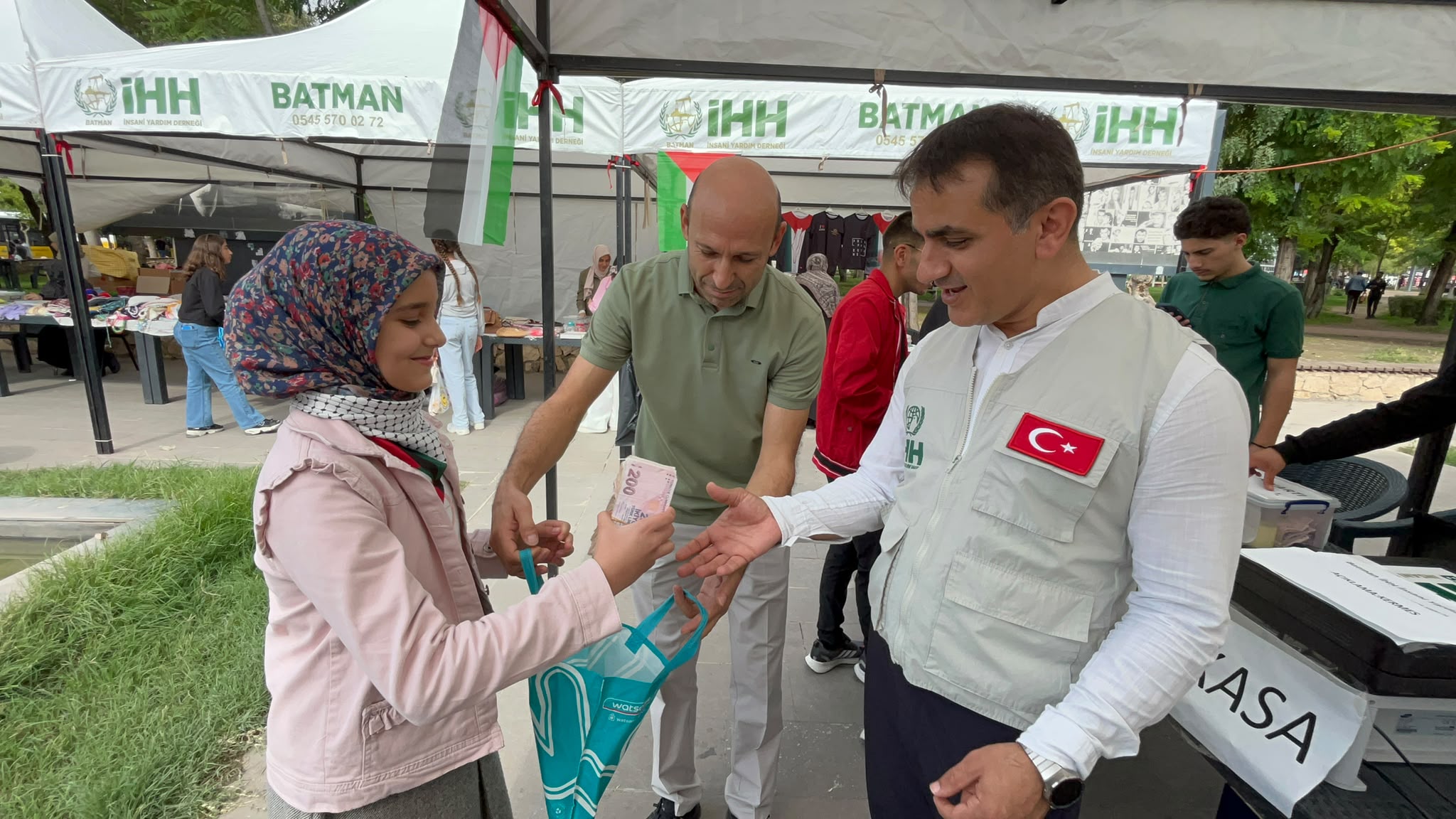 El emeğini Gazze’deki çocuklar için bağışladı