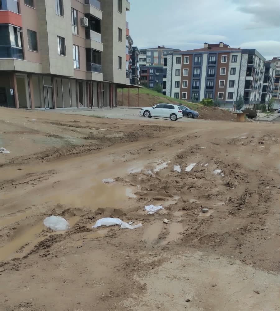 Gültepe’de ‘çamur’ çilesi!