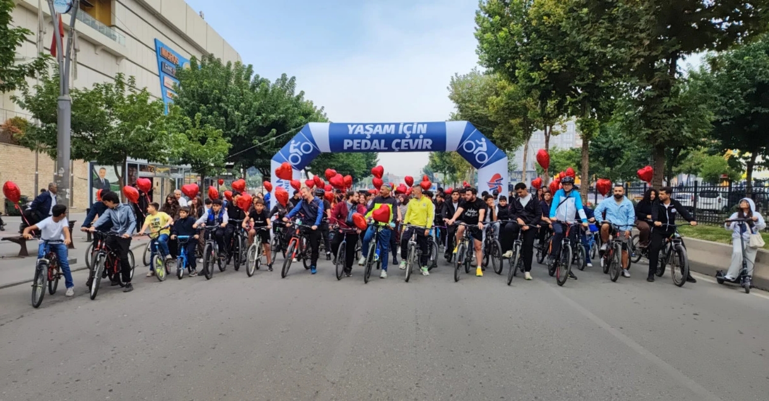 Kalp sağlığı için pedal çevirdiler