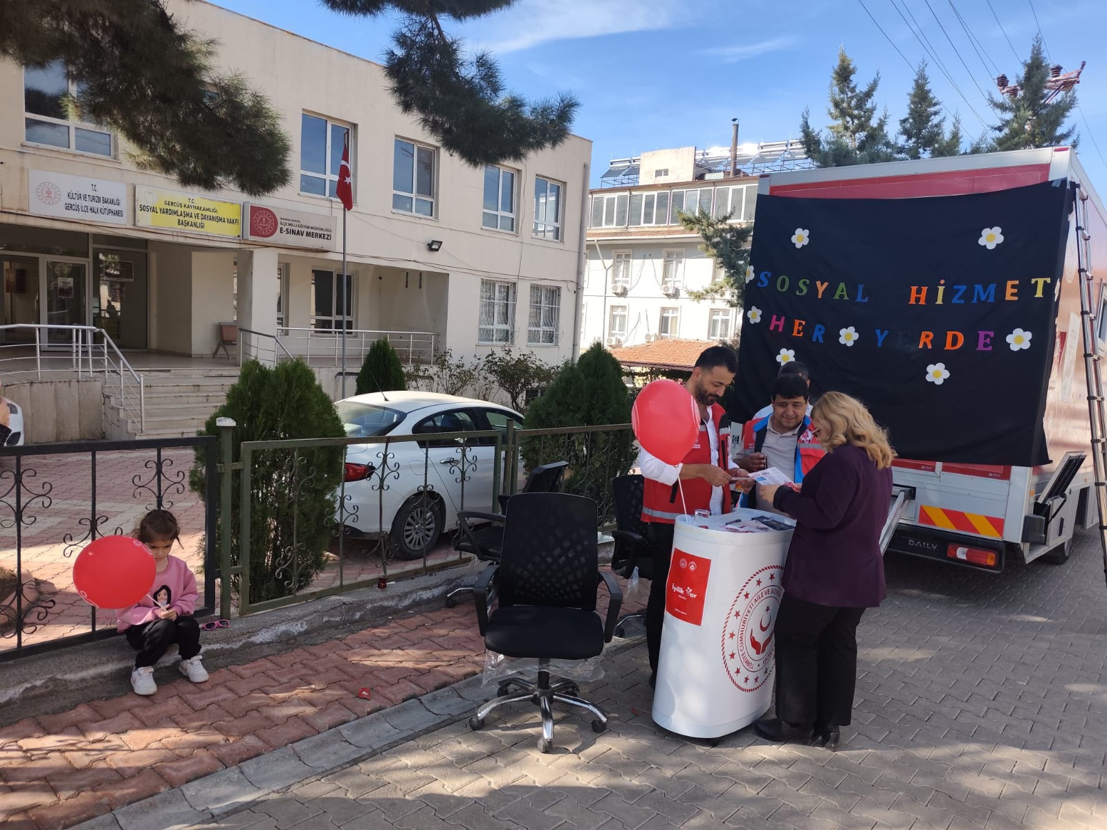 Mobil sosyal hizmet aracı Gercüş’te