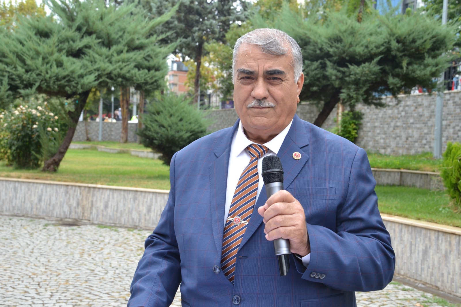 “Muhtarlarımızın emeği takdire şayan”