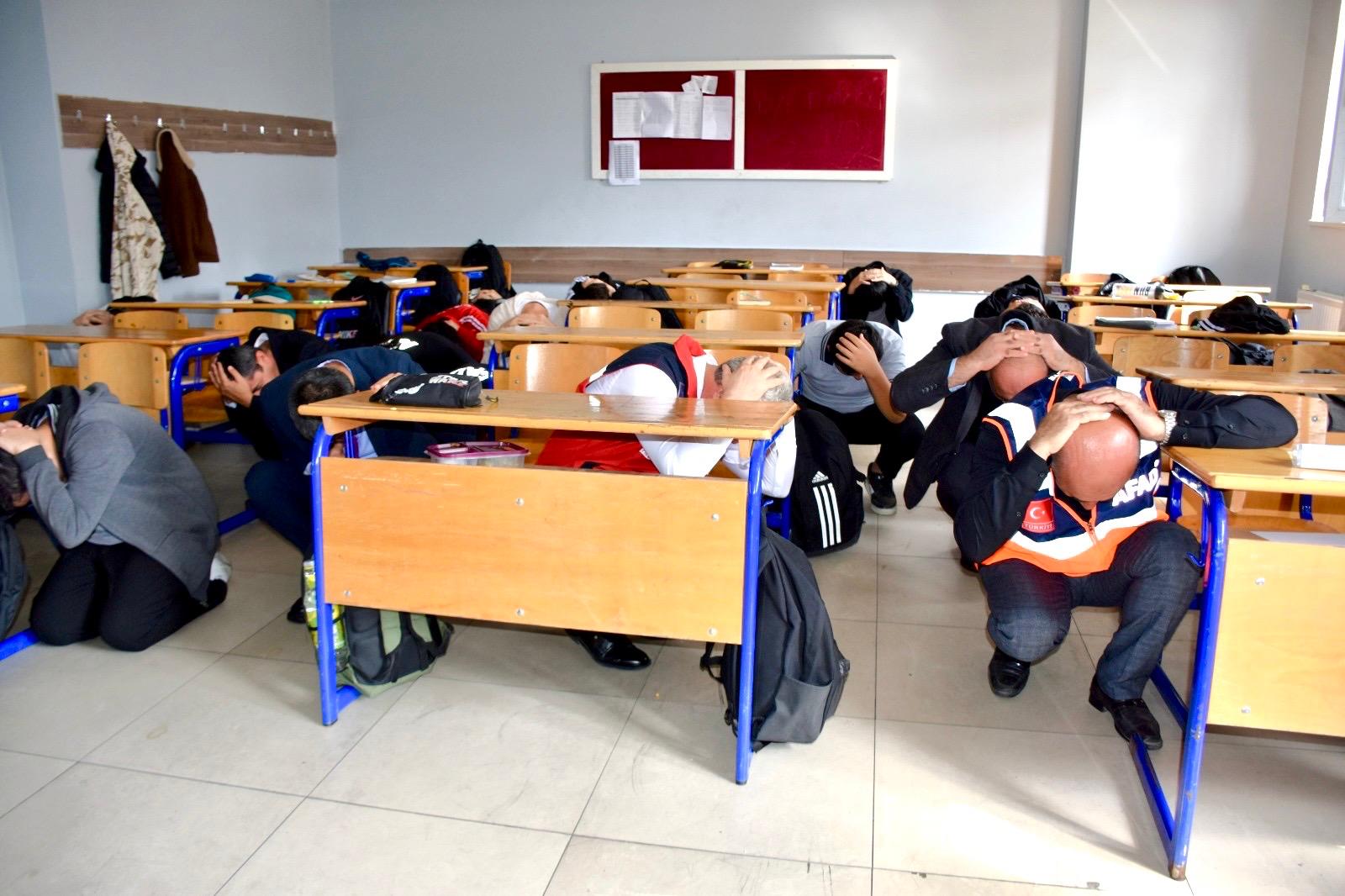 Okullarda afet tatbikatı