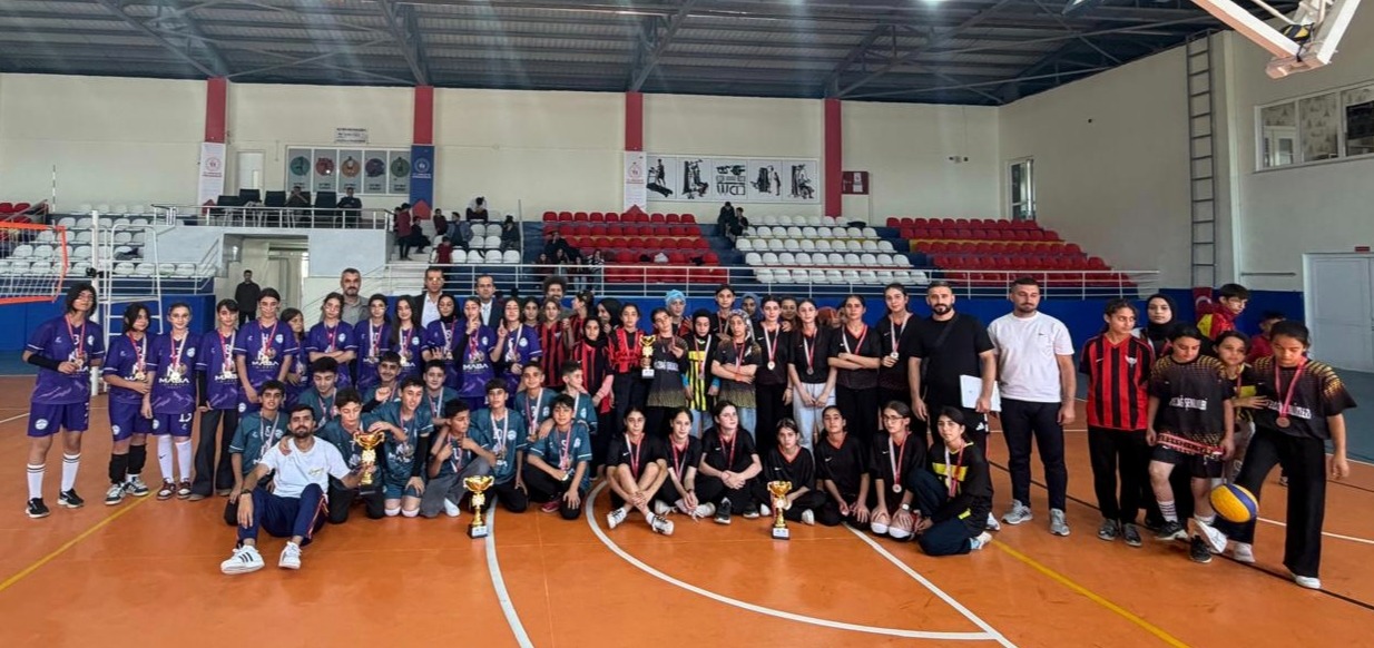 Voleybolun şampiyonu İstiklal